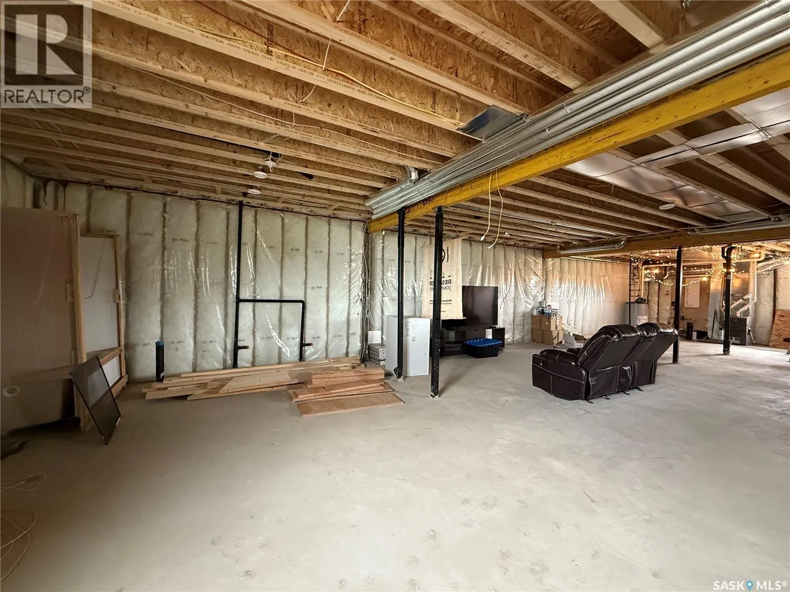 45 Pape DRIVE