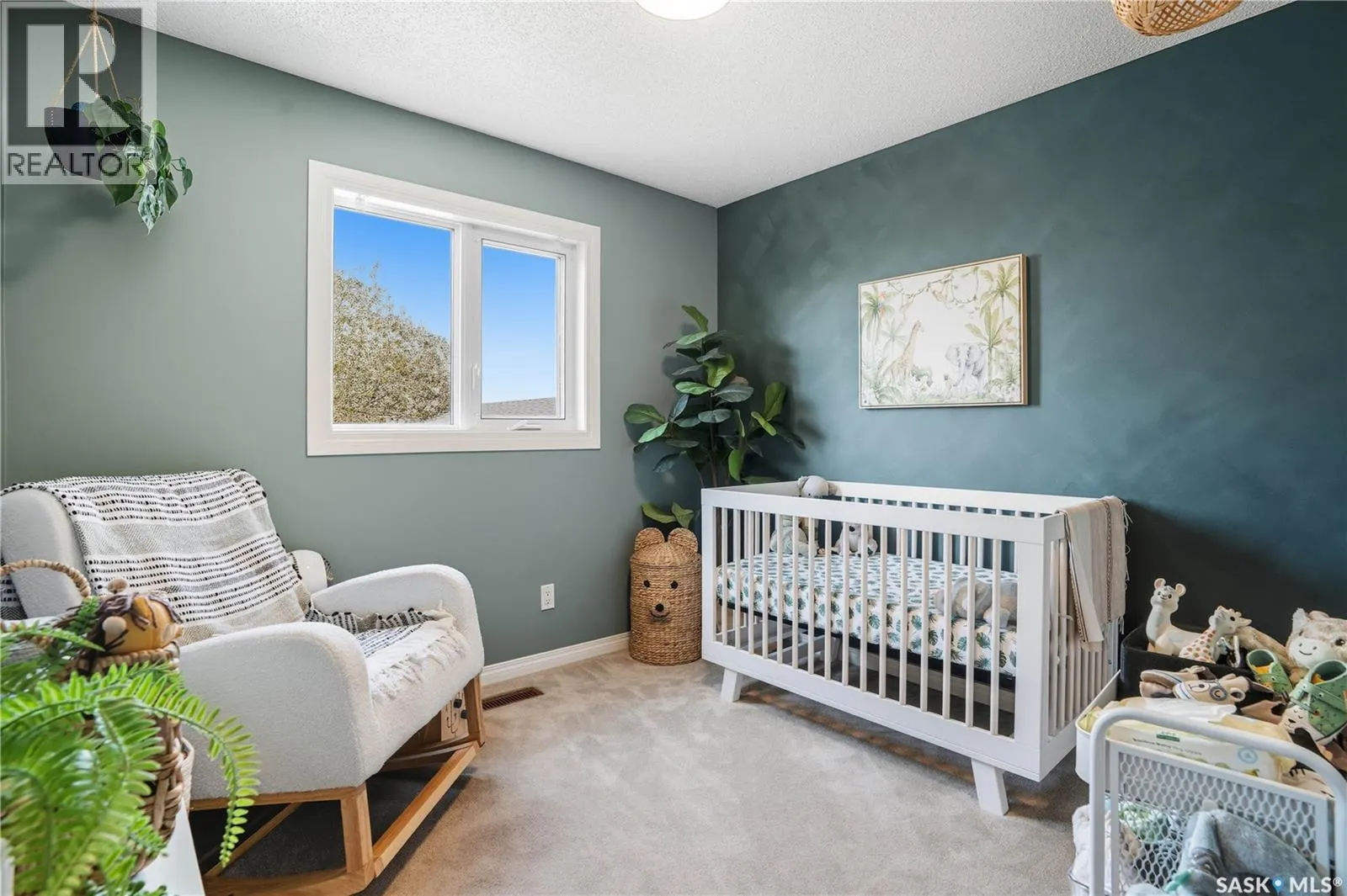 1030 Victory CRESCENT