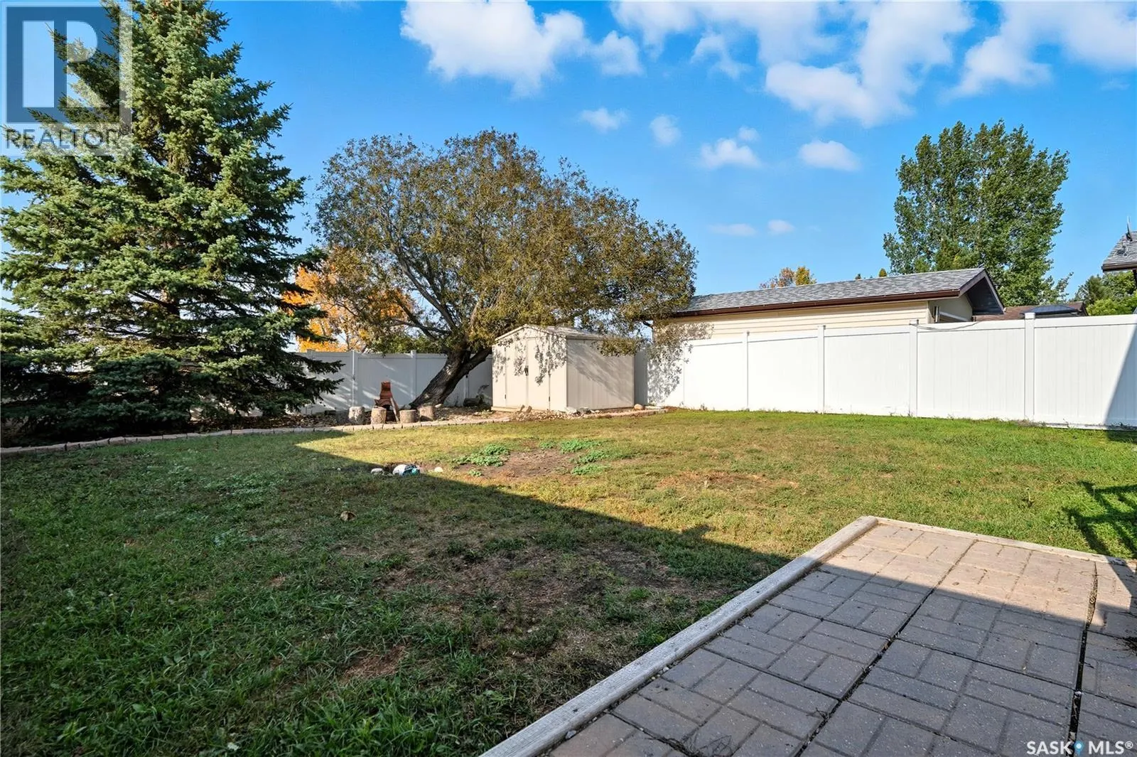 1030 Victory CRESCENT