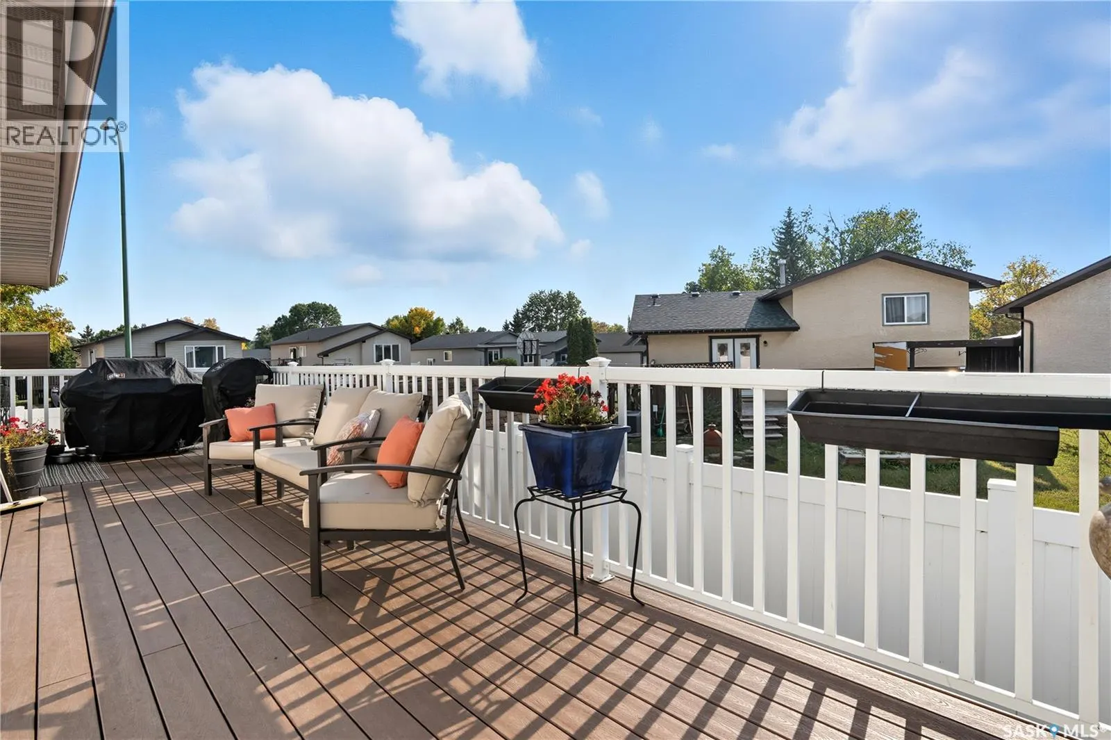 1030 Victory CRESCENT