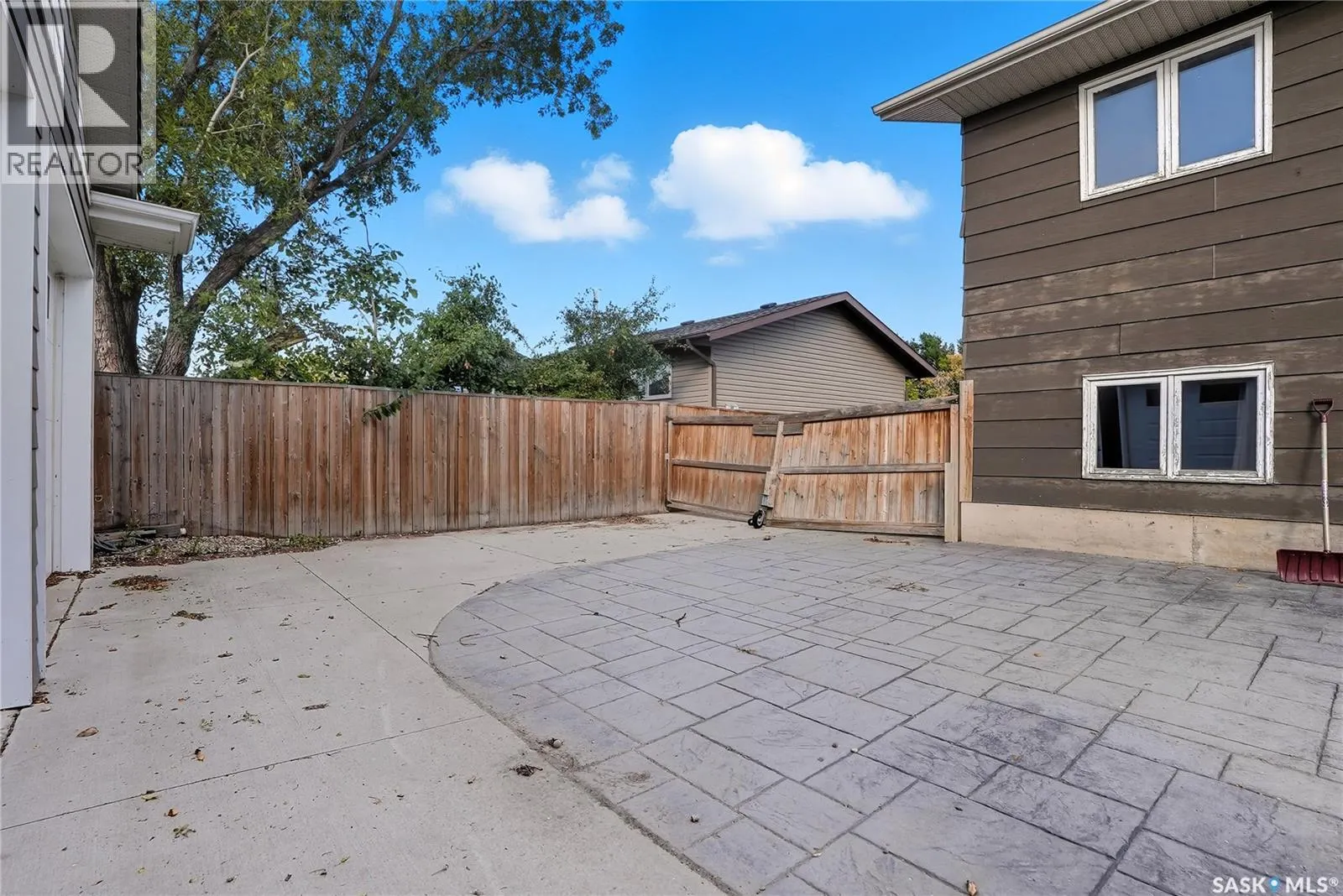 118 Delayen CRESCENT