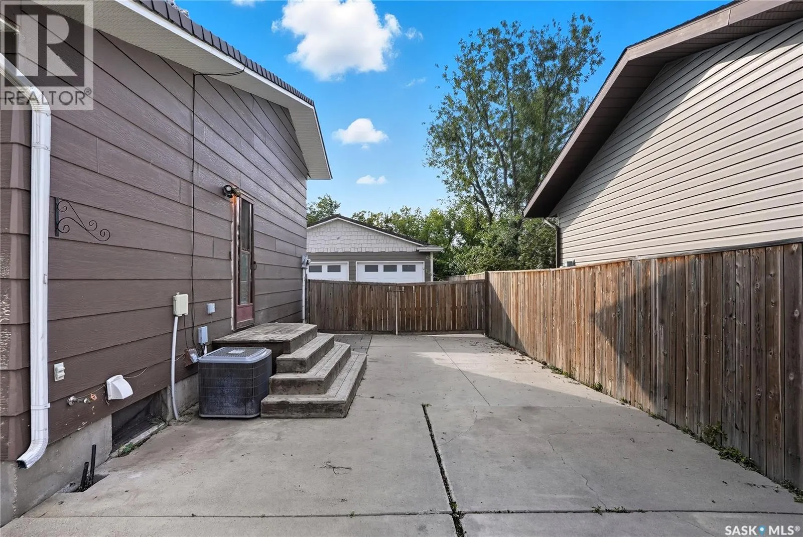 118 Delayen CRESCENT