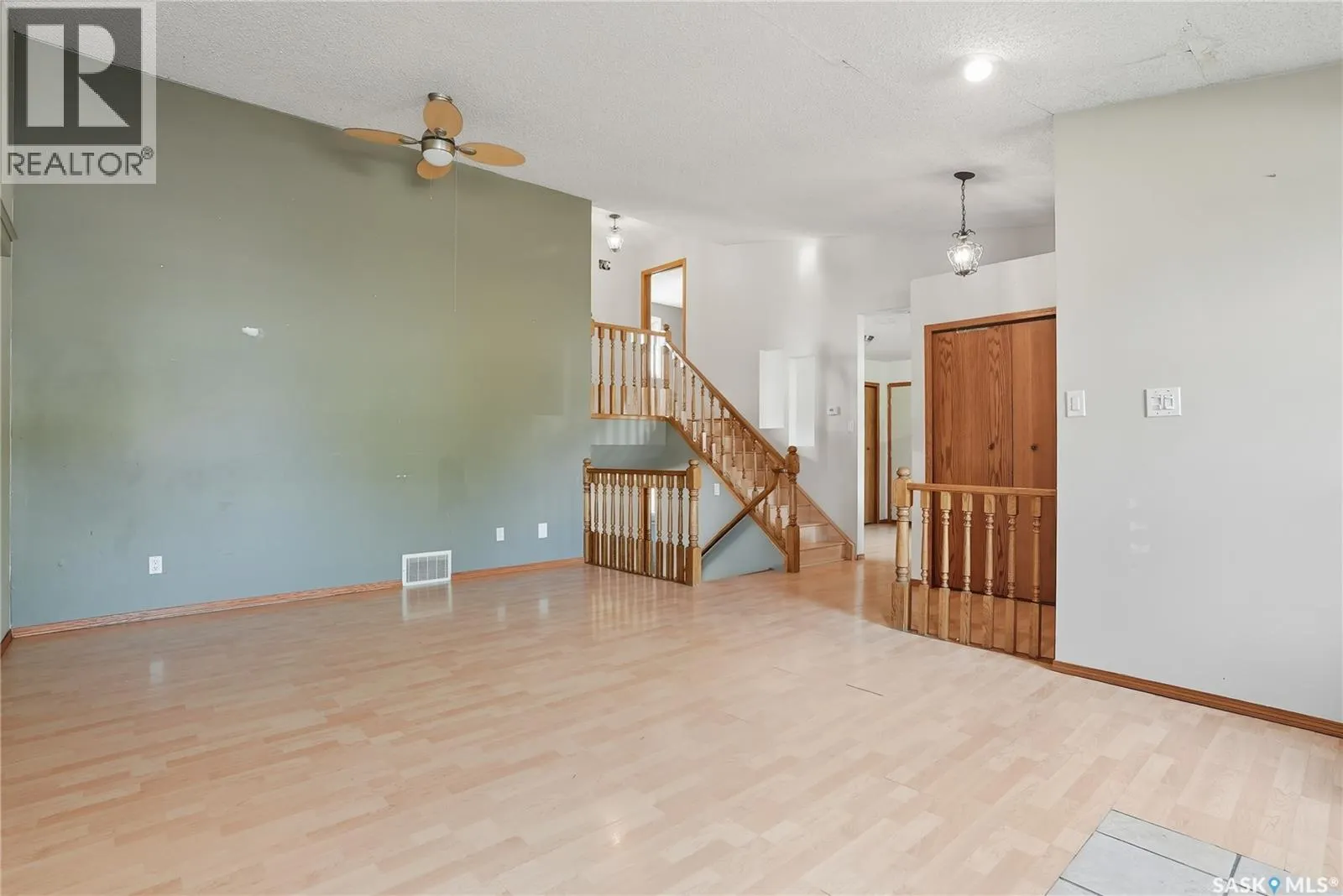 118 Delayen CRESCENT