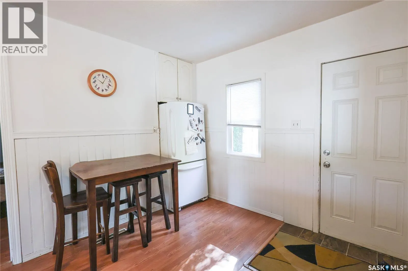 707 5th STREET E