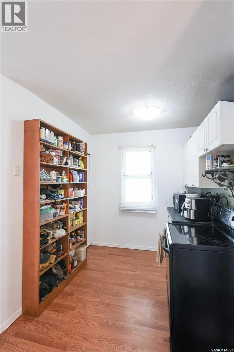 707 5th STREET E