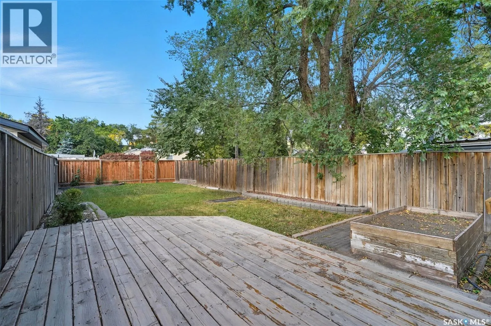 205 Taylor STREET W