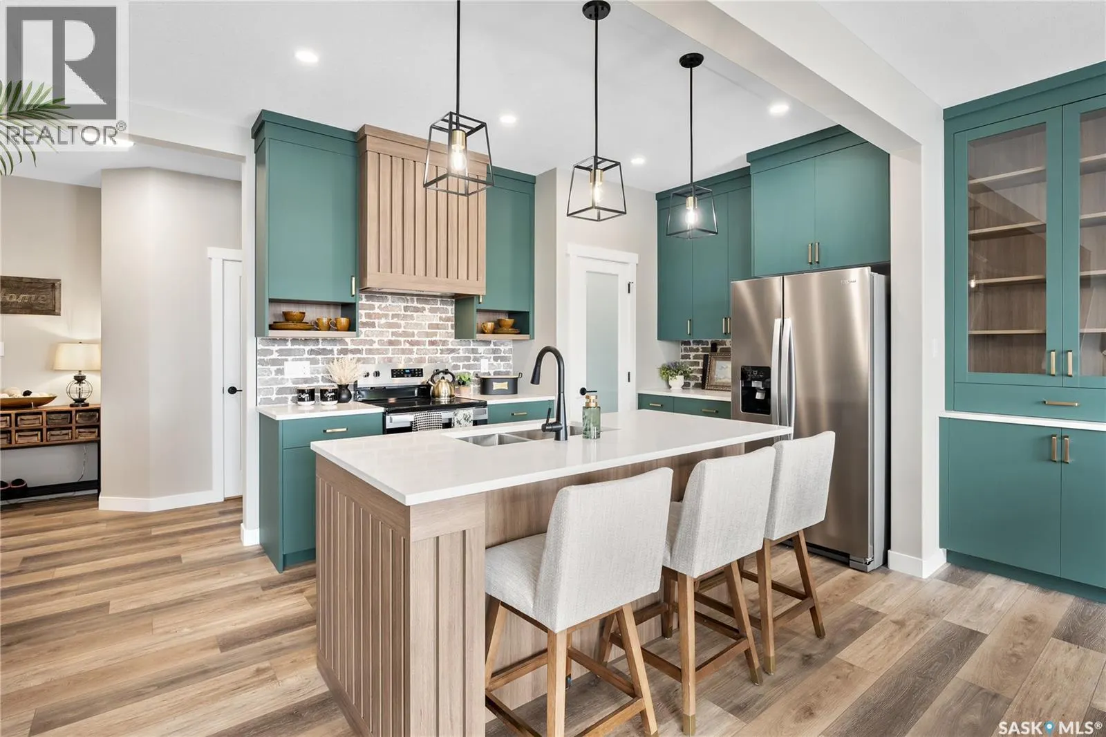 4764 Ferndale CRESCENT