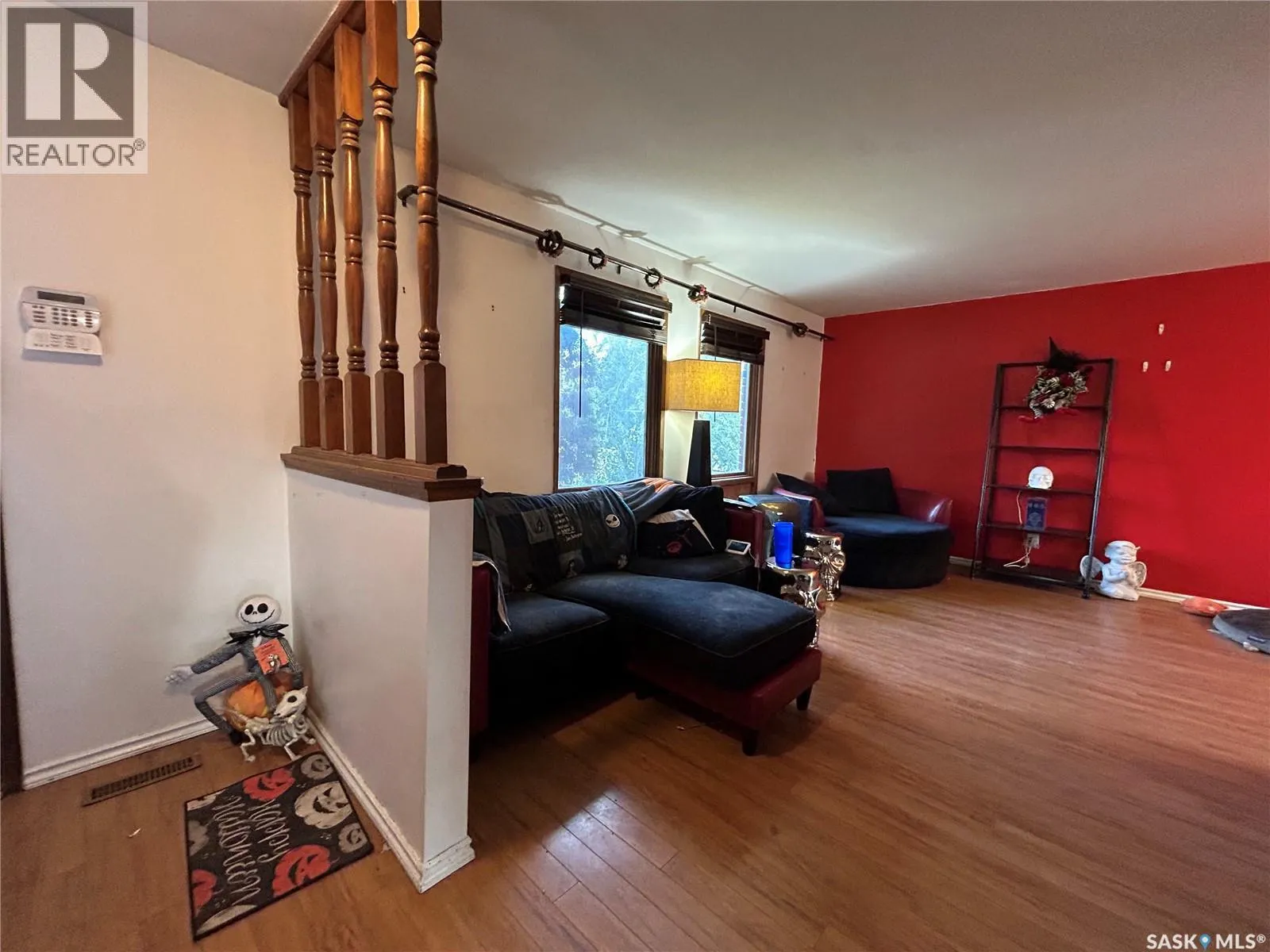 238 Thomas CRESCENT