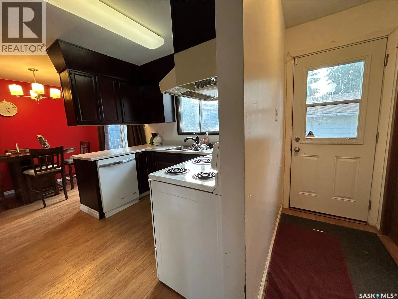 238 Thomas CRESCENT