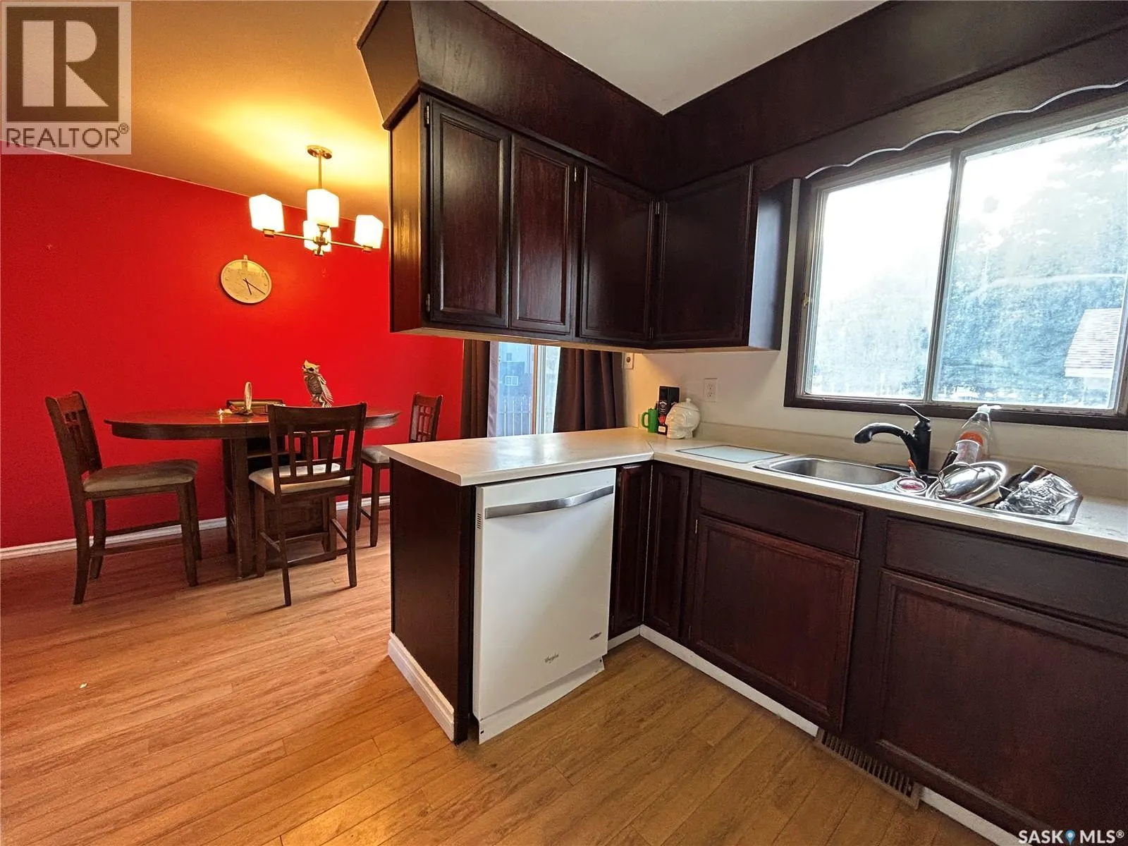 238 Thomas CRESCENT