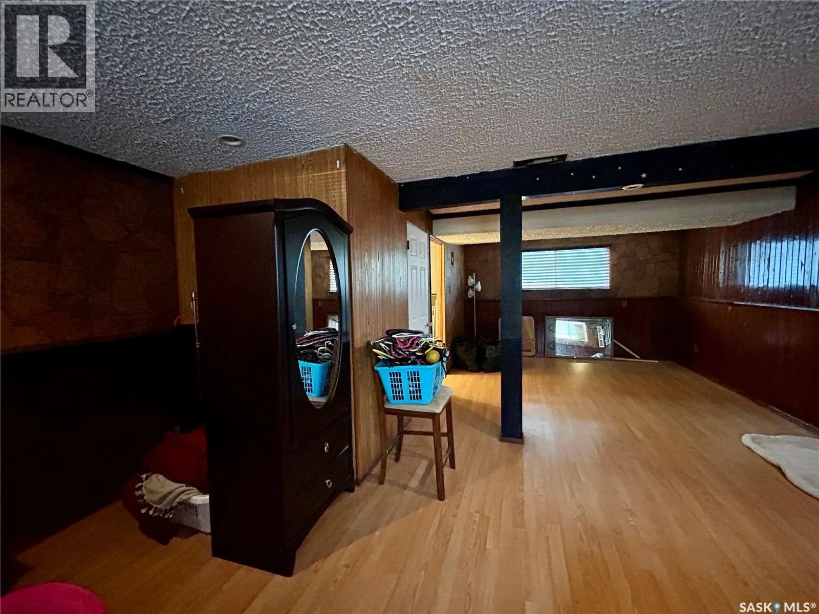 238 Thomas CRESCENT