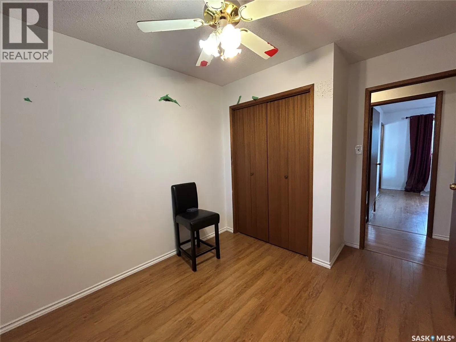 238 Thomas CRESCENT