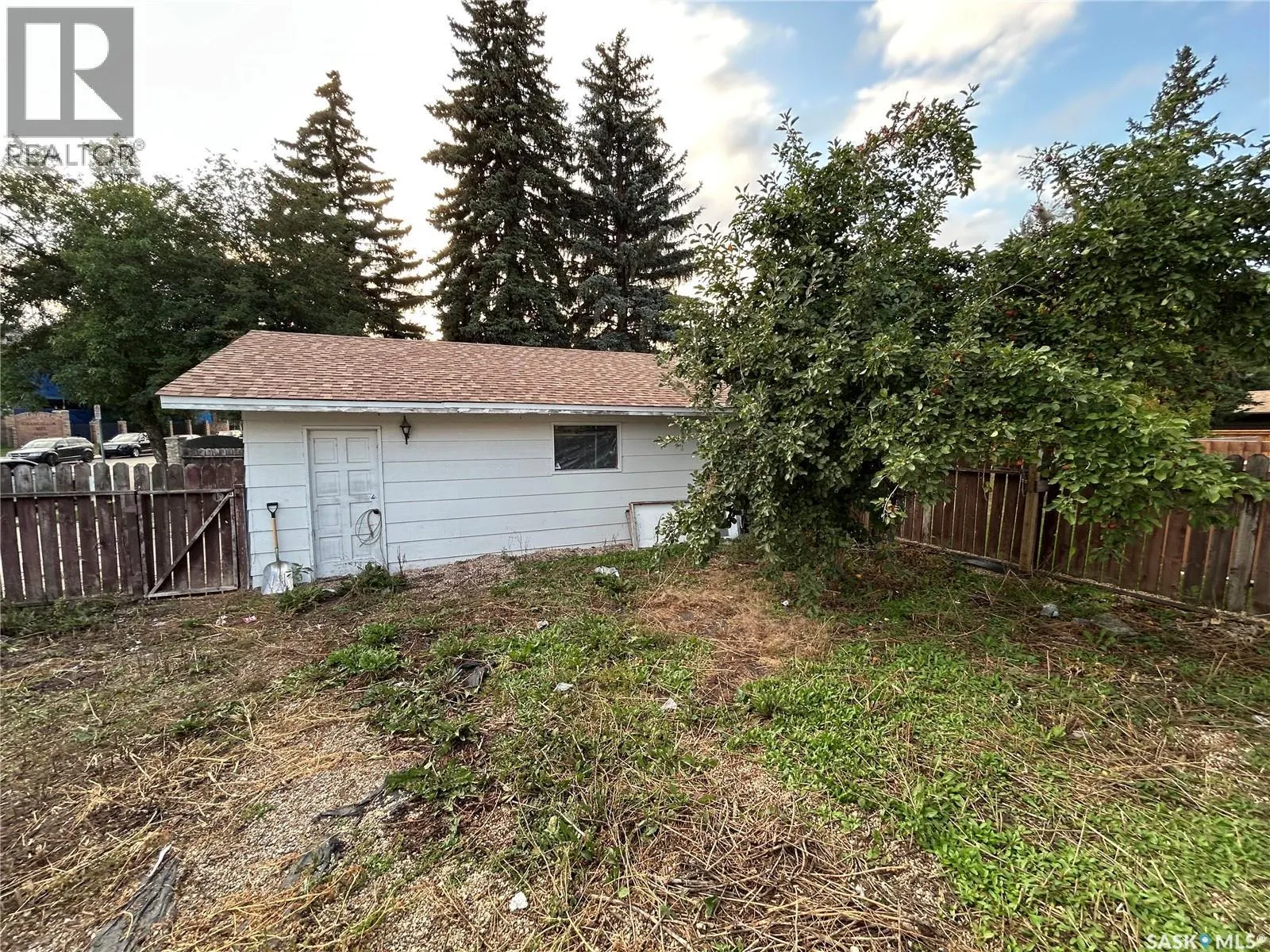 238 Thomas CRESCENT