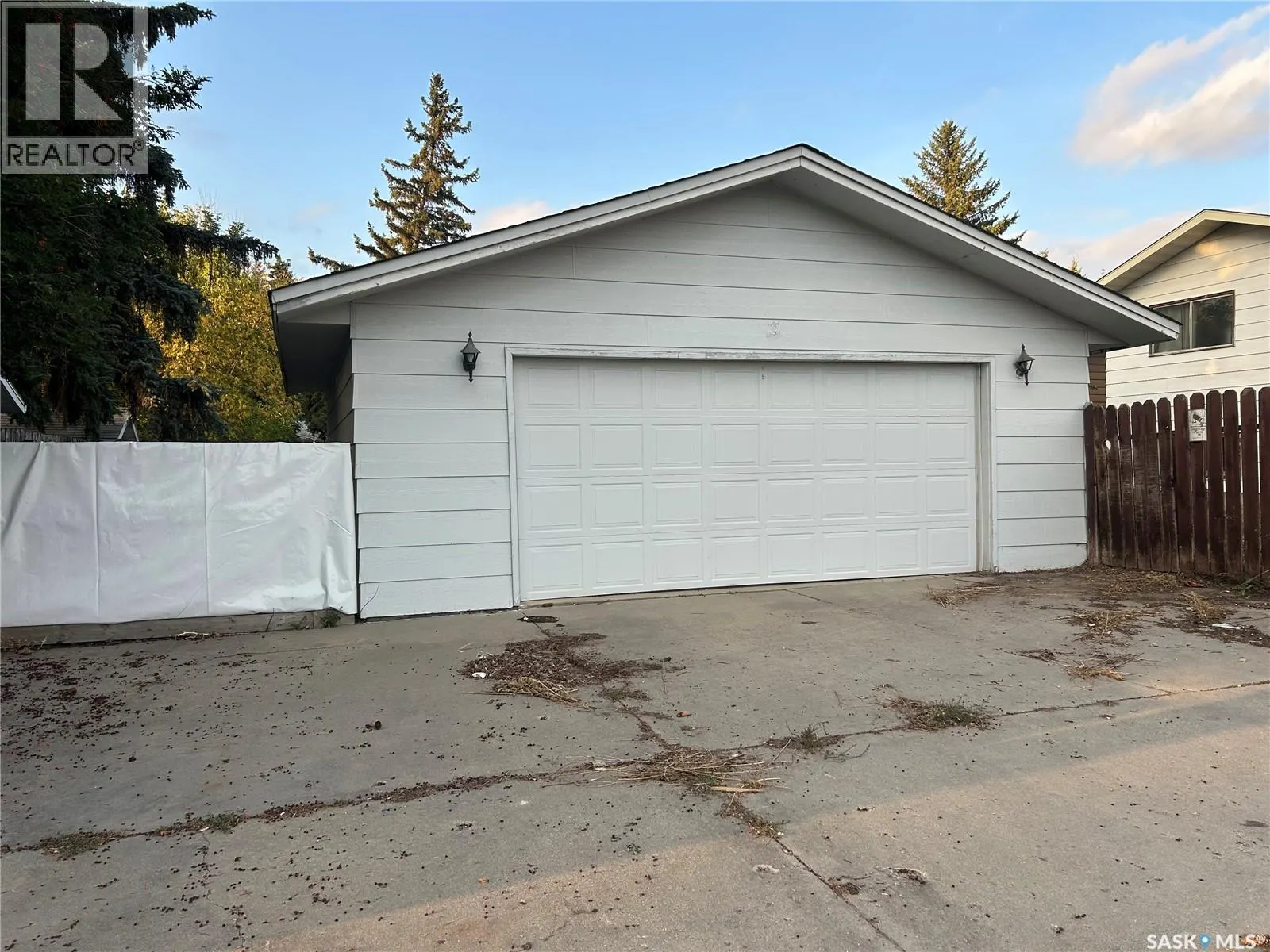 238 Thomas CRESCENT