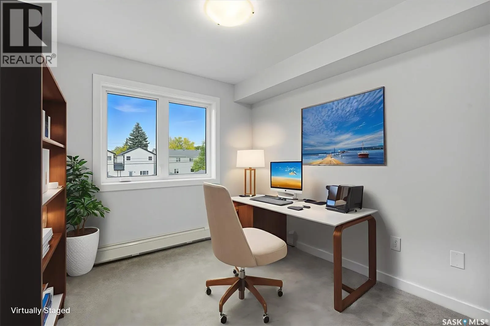 208 318 108th STREET W