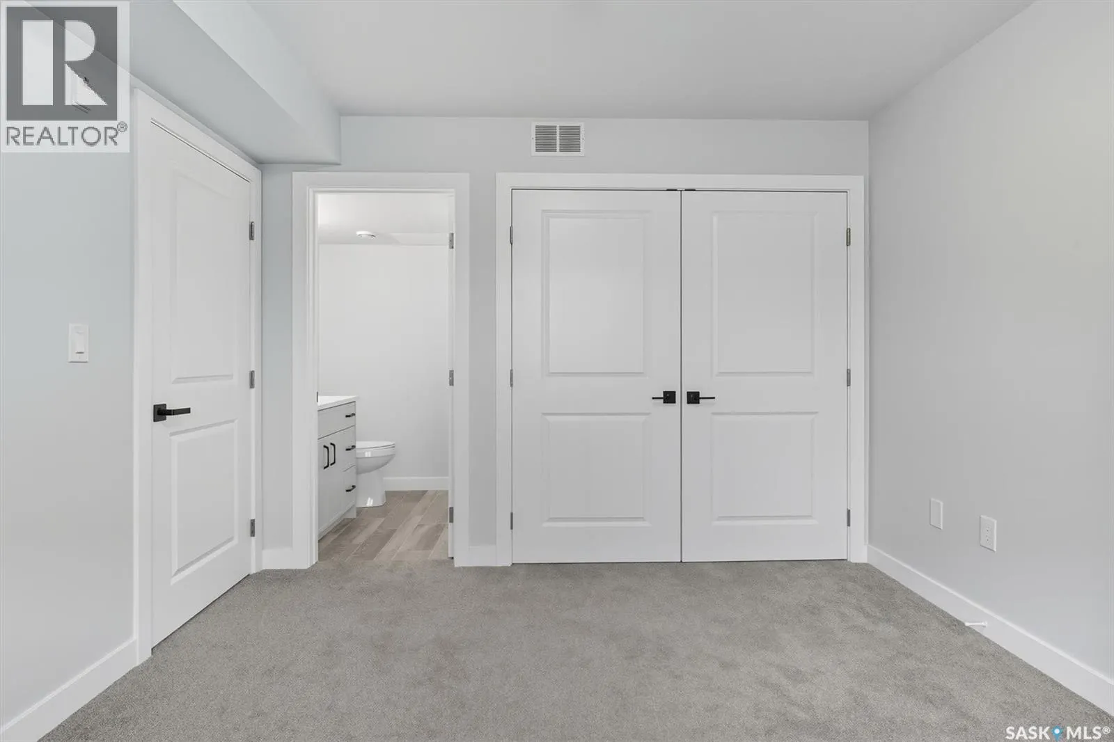 208 318 108th STREET W