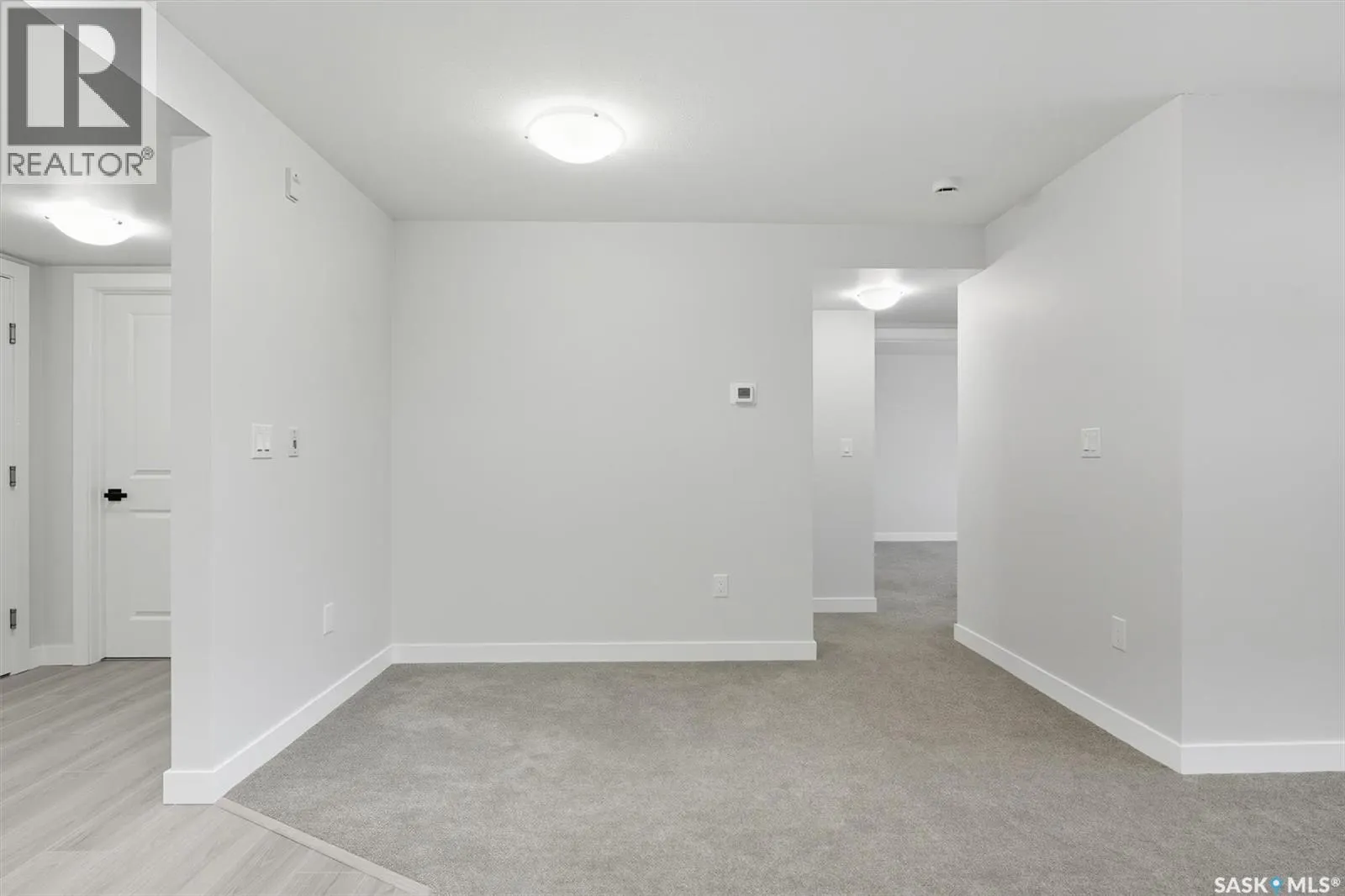 208 318 108th STREET W