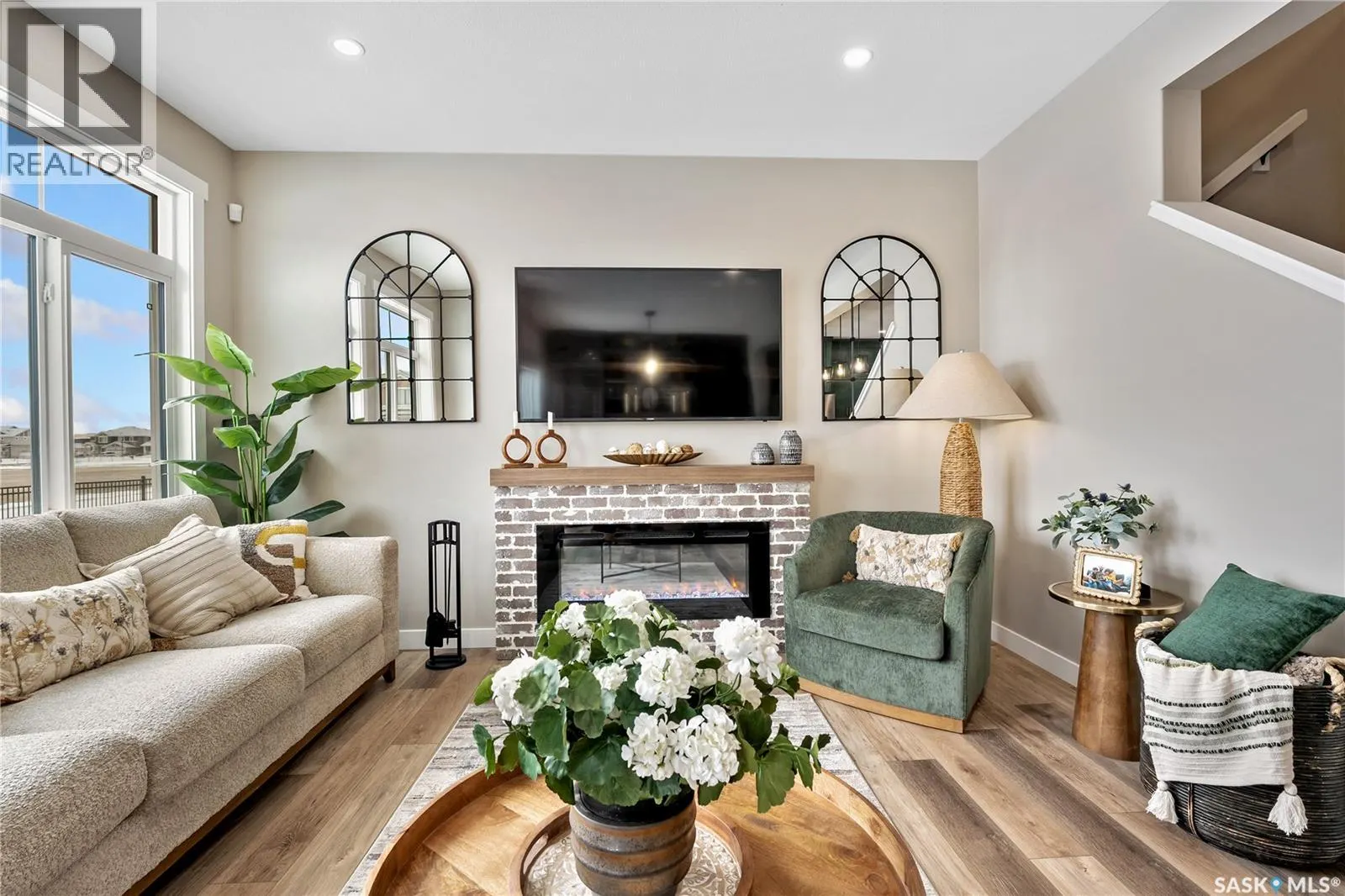 4789 Ferndale CRESCENT
