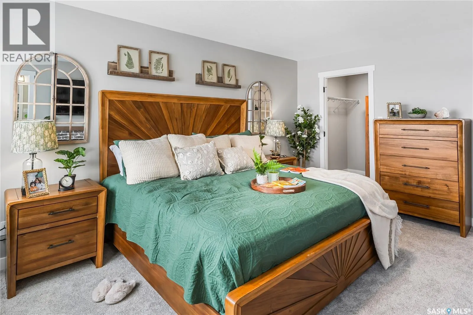 4789 Ferndale CRESCENT