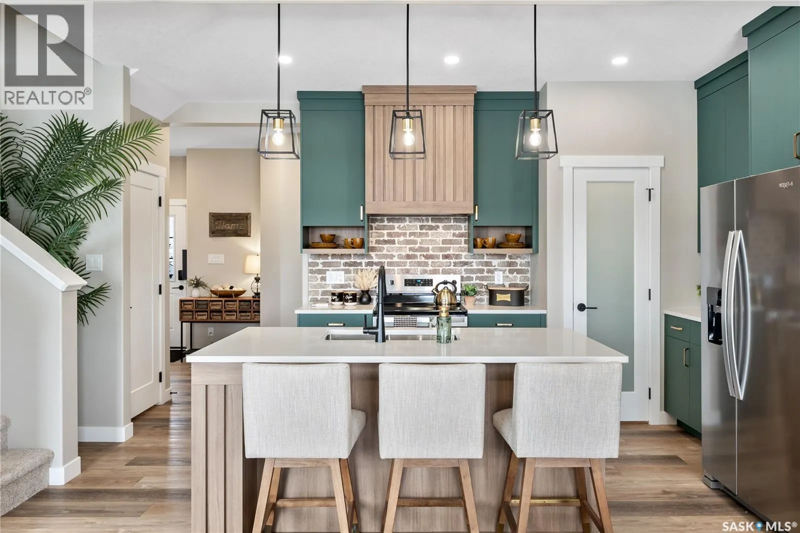4789 Ferndale CRESCENT