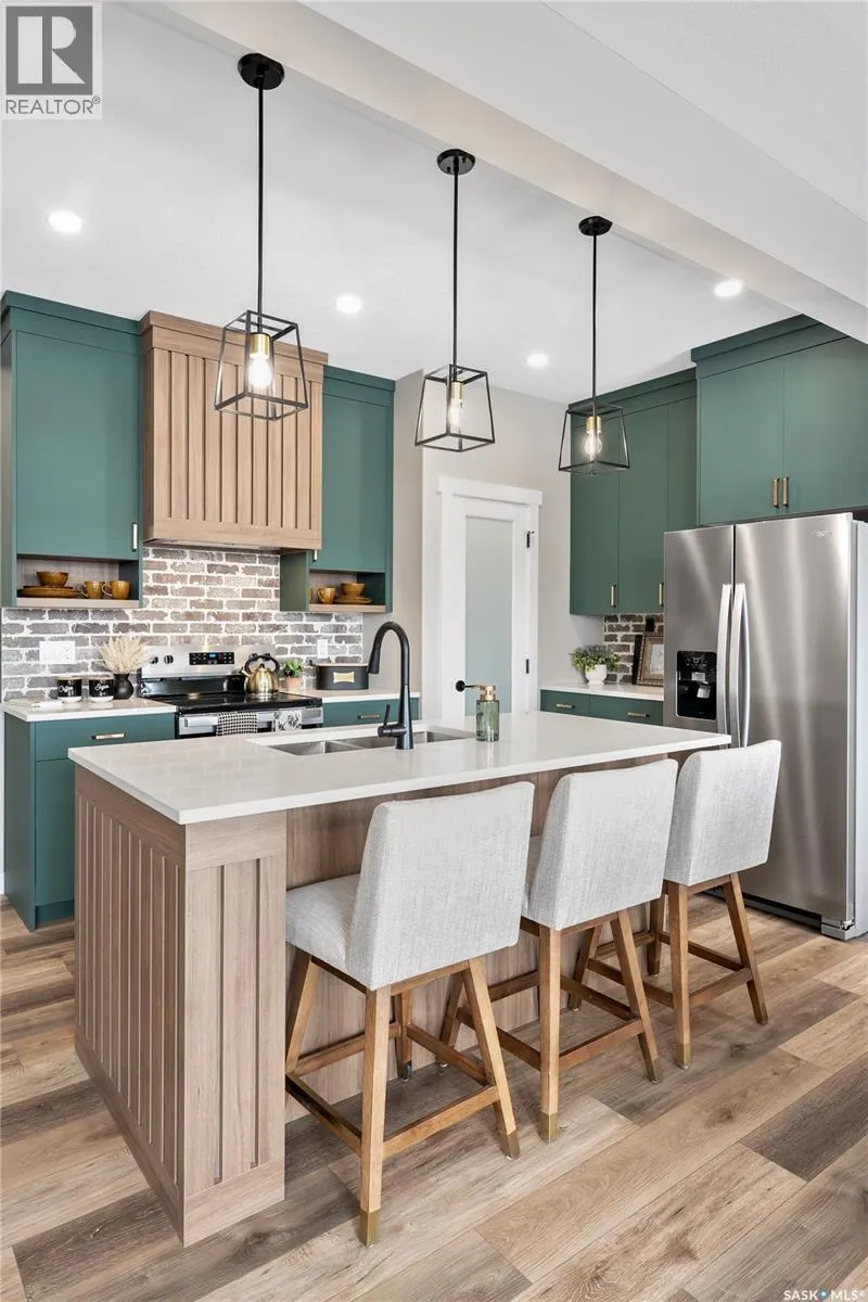 4789 Ferndale CRESCENT