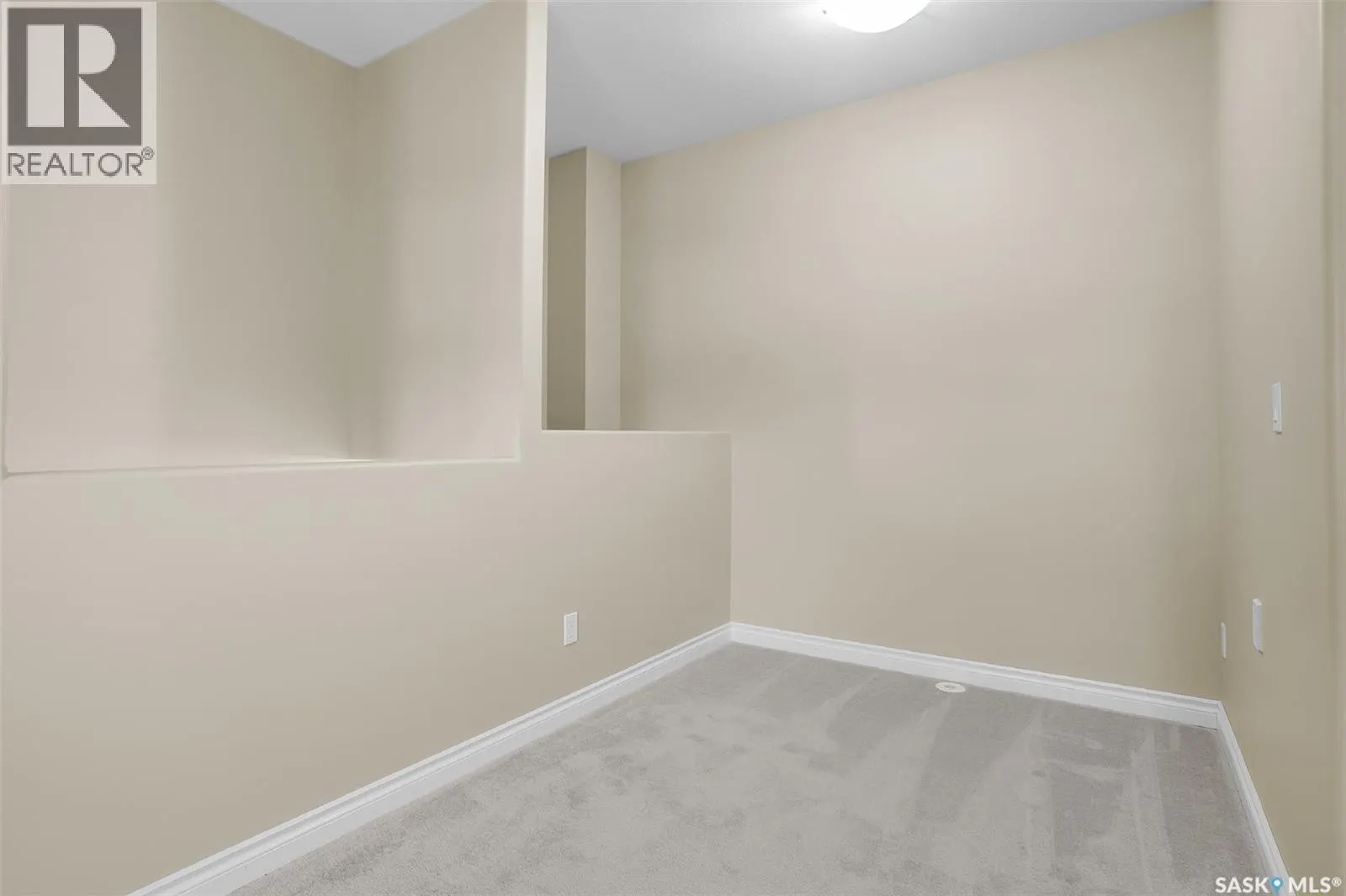 34 100 Brooklyn LANE