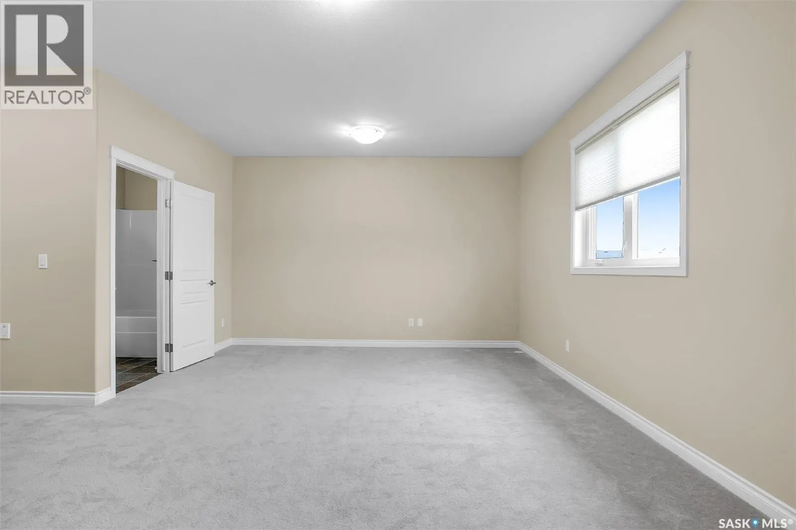 34 100 Brooklyn LANE