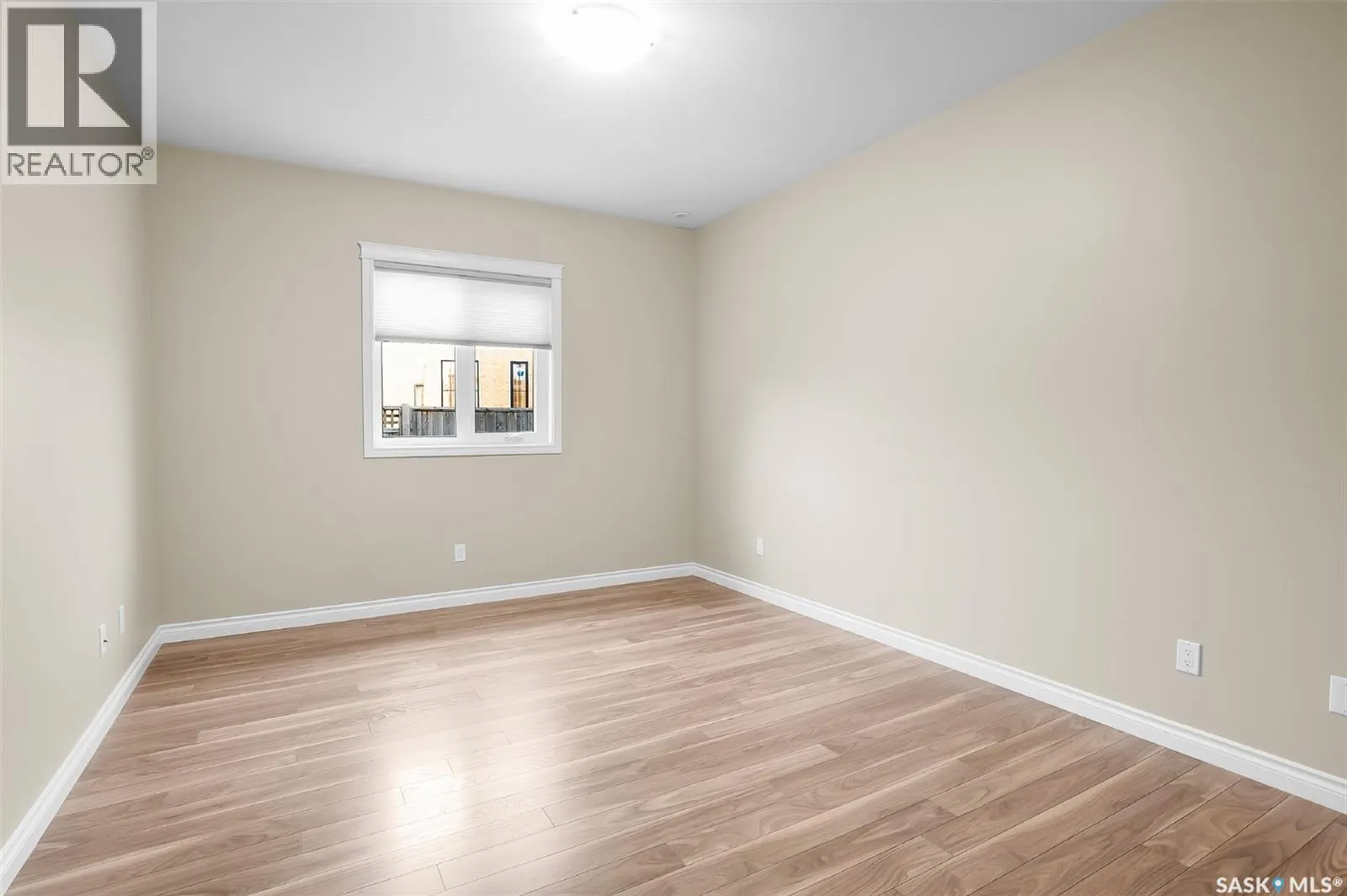 34 100 Brooklyn LANE