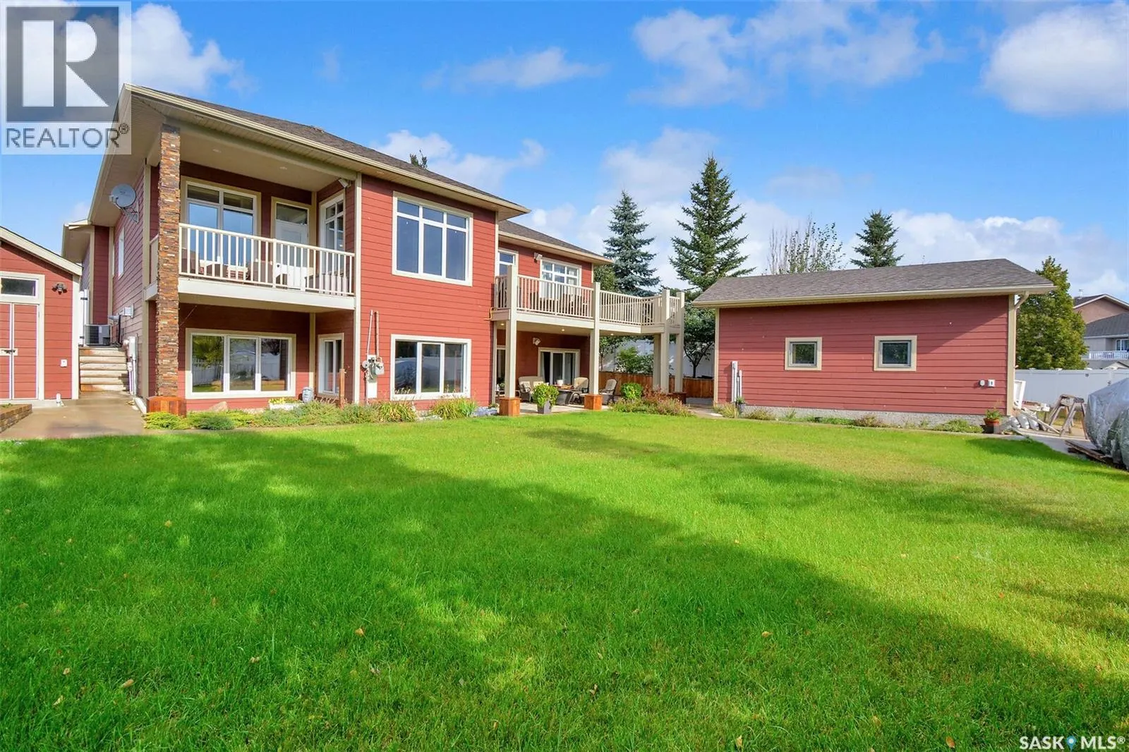 313 Lakeridge COURT