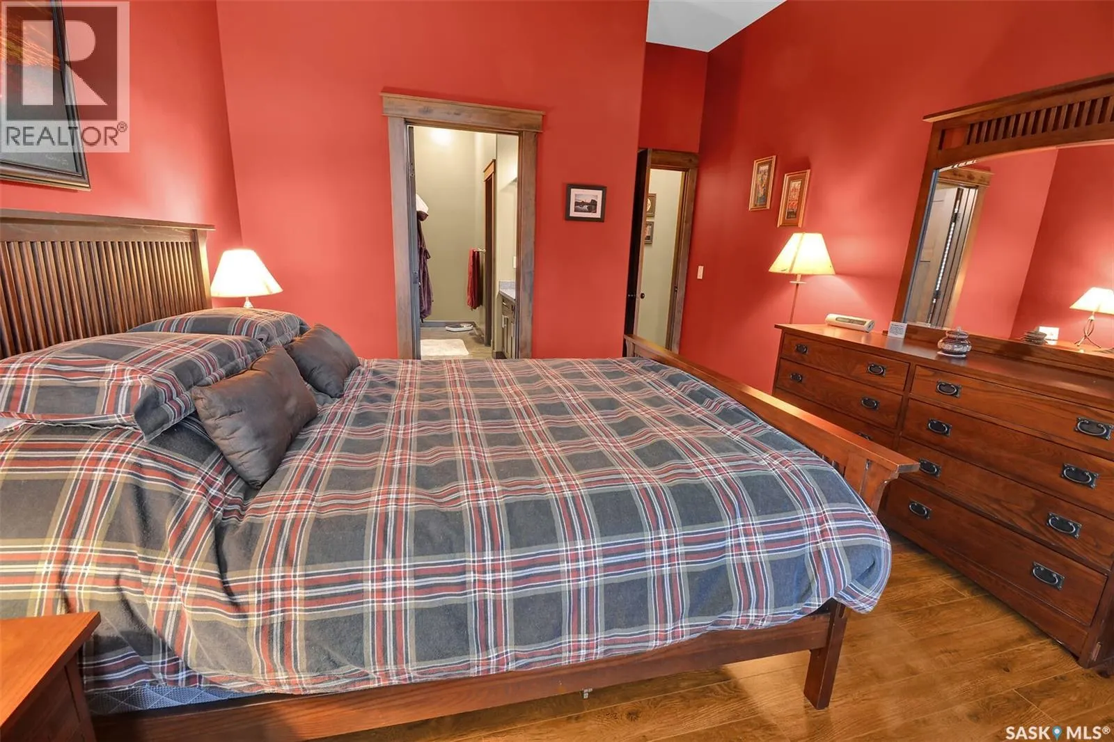 313 Lakeridge COURT