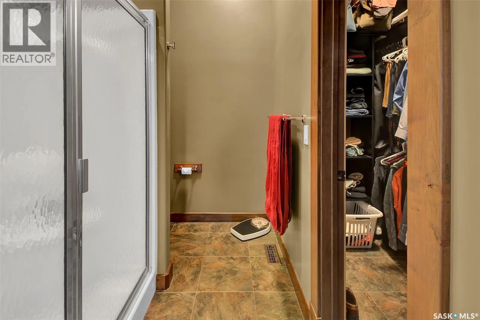 313 Lakeridge COURT