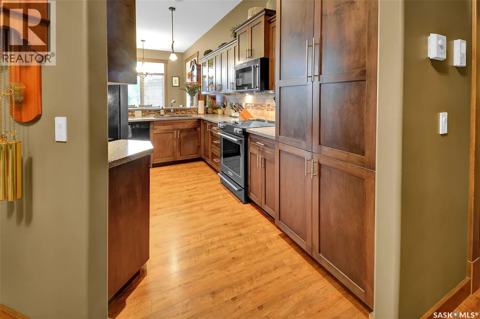 313 Lakeridge COURT