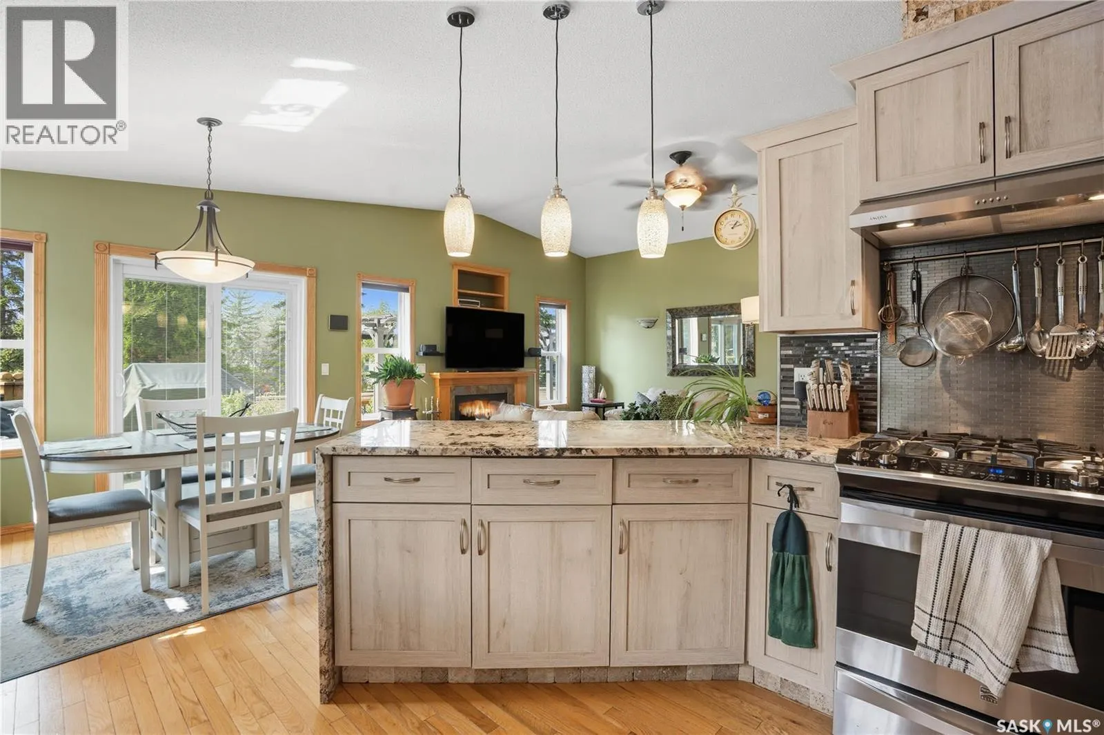 3246 Peyson BAY E
