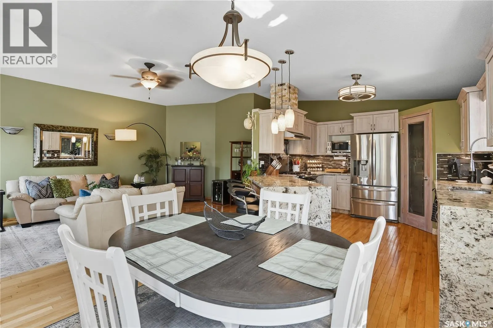 3246 Peyson BAY E