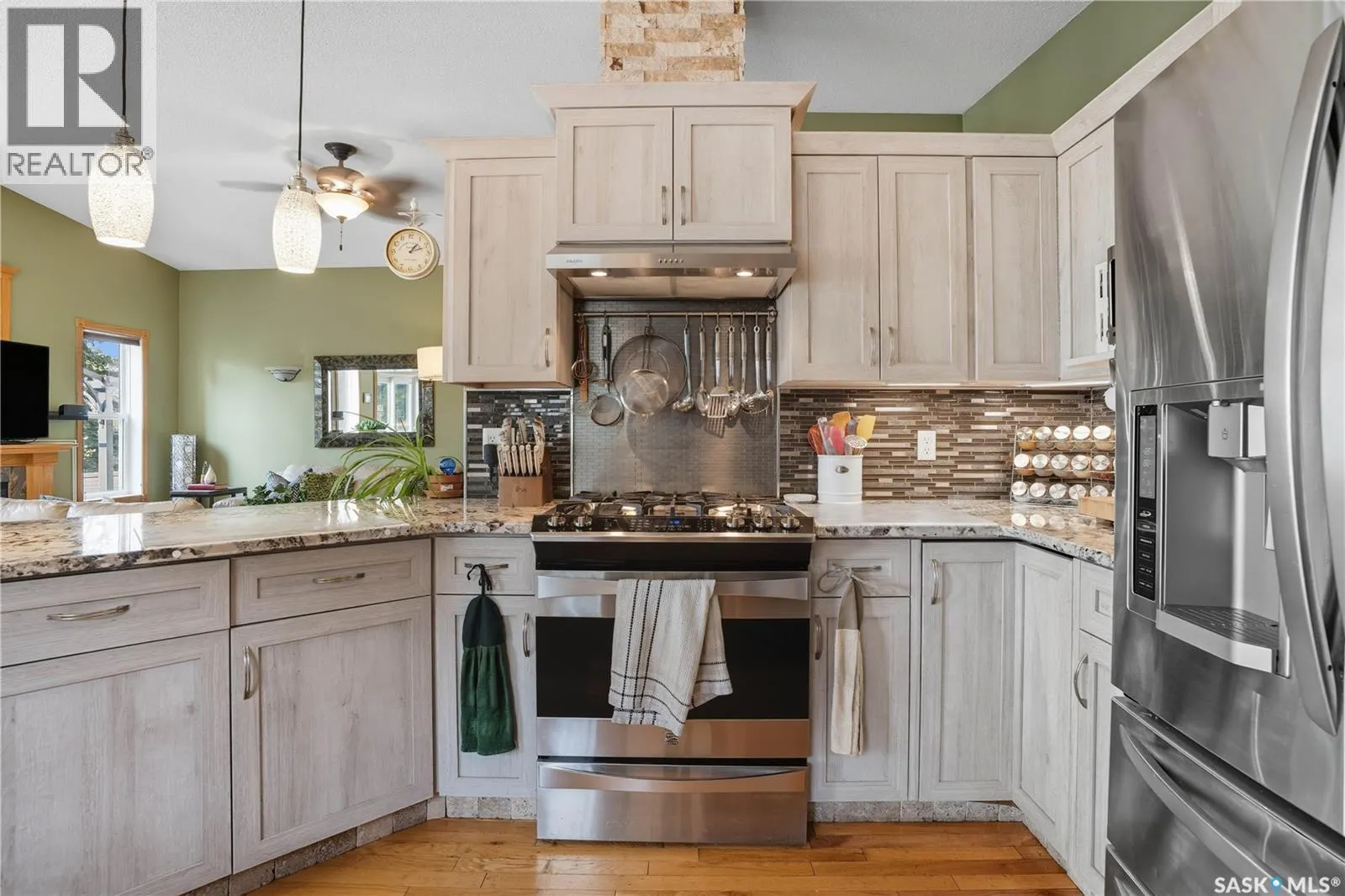 3246 Peyson BAY E