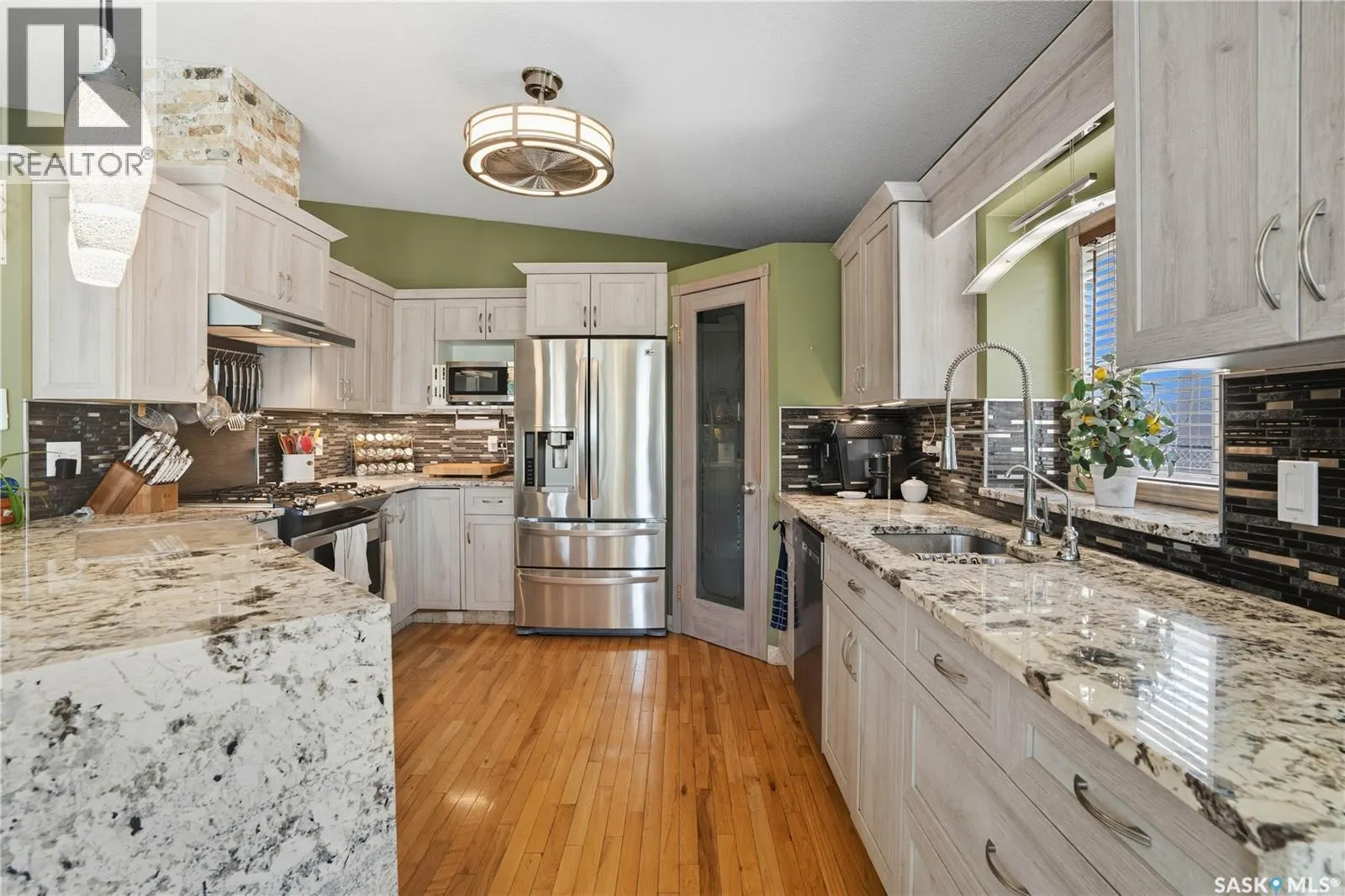 3246 Peyson BAY E