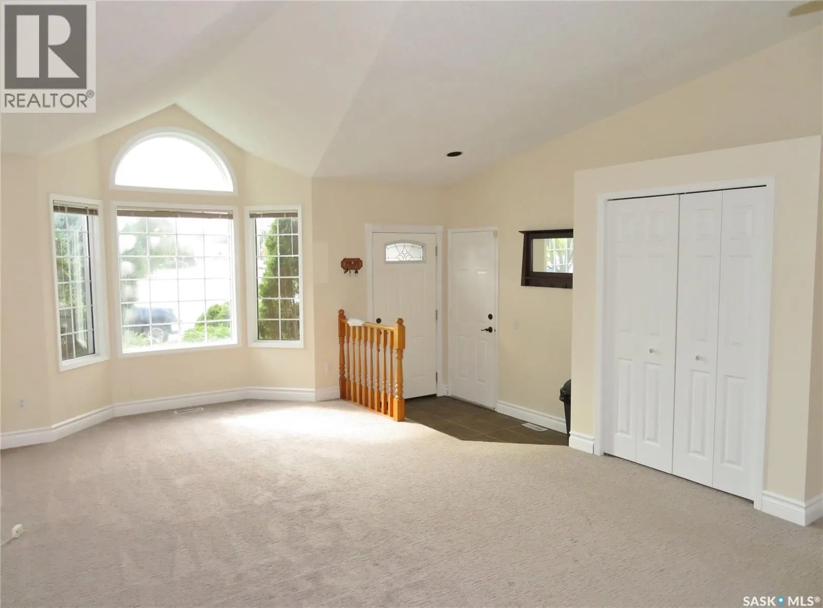 222 Keller CRESCENT