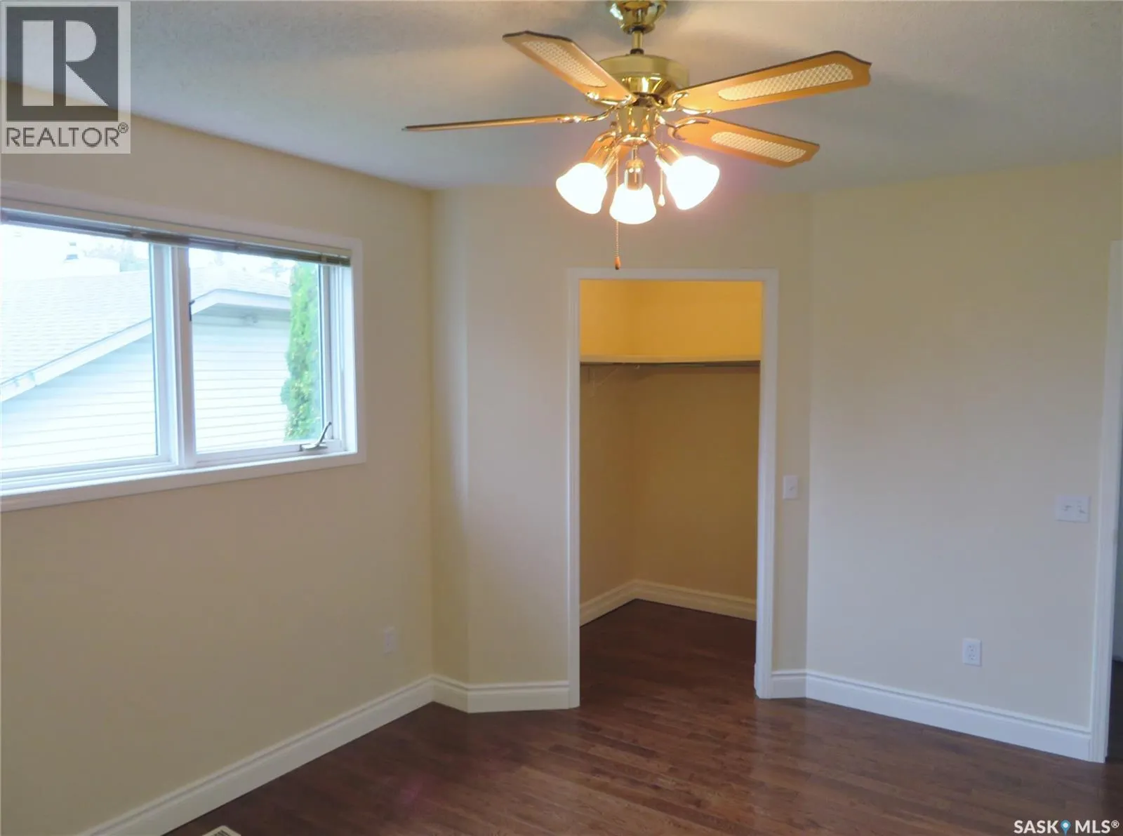 222 Keller CRESCENT