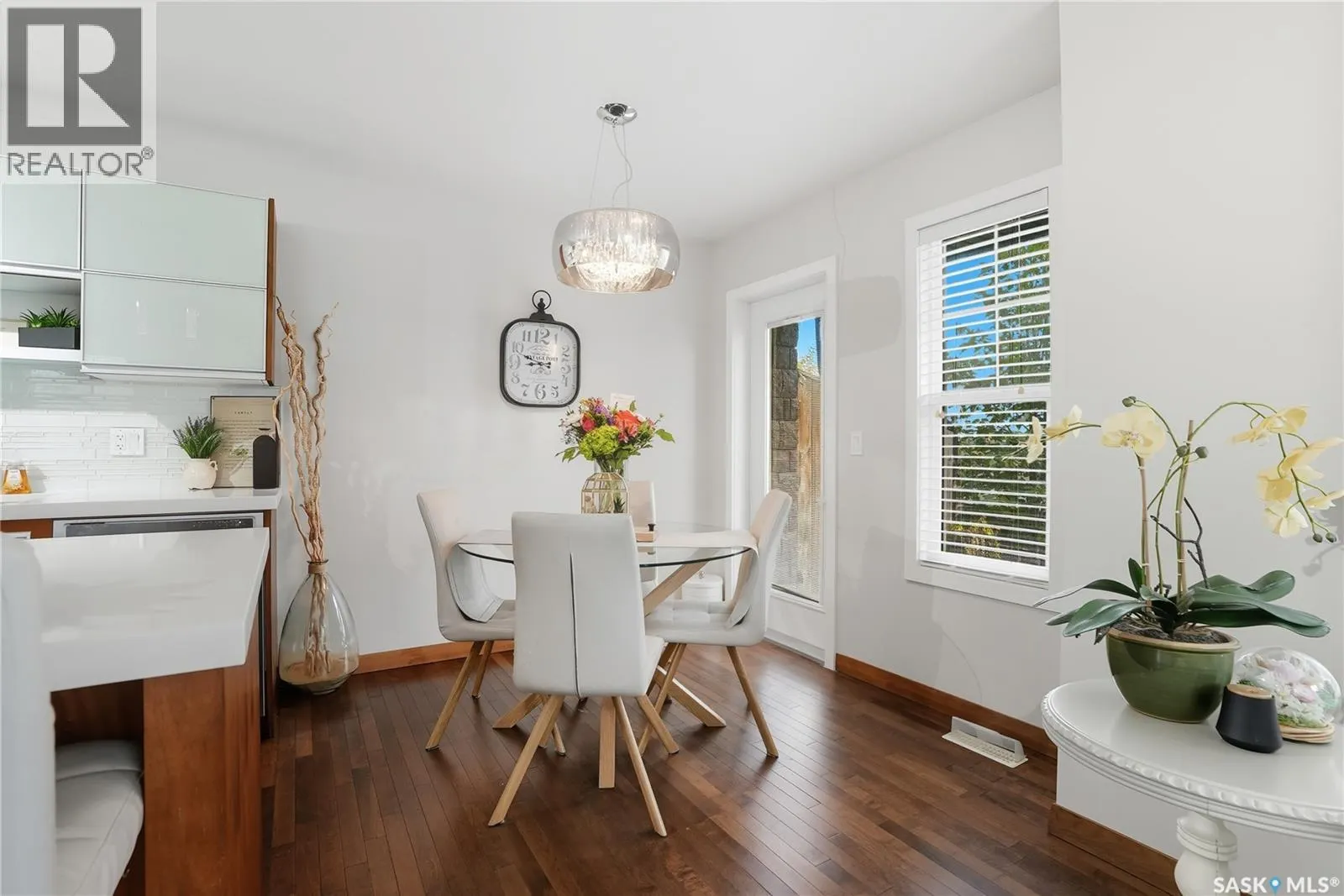 706 2012 Pohorecky CRESCENT