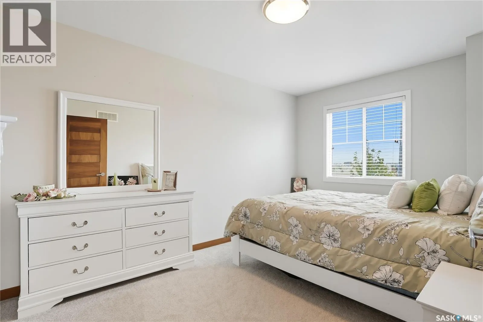 706 2012 Pohorecky CRESCENT