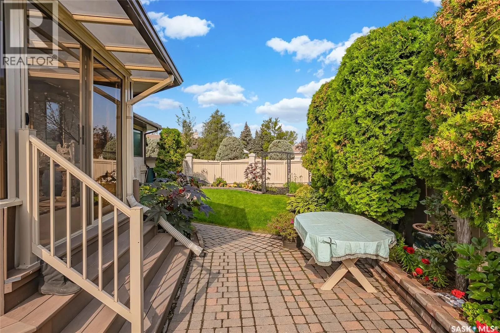 802 Braeside VIEW