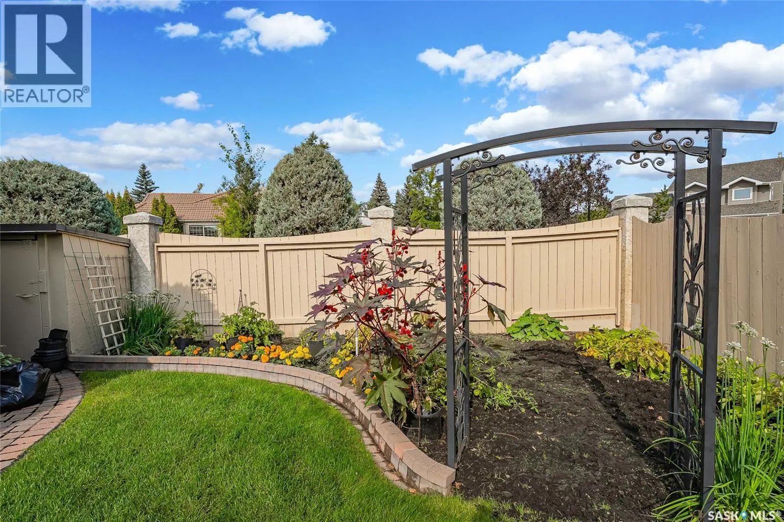 802 Braeside VIEW