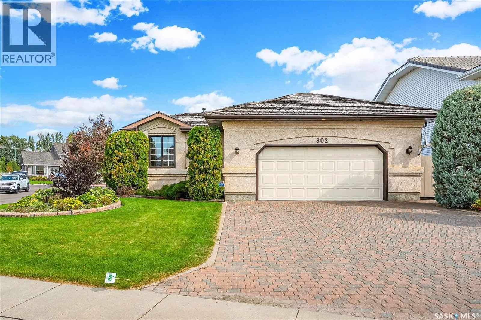 802 Braeside VIEW