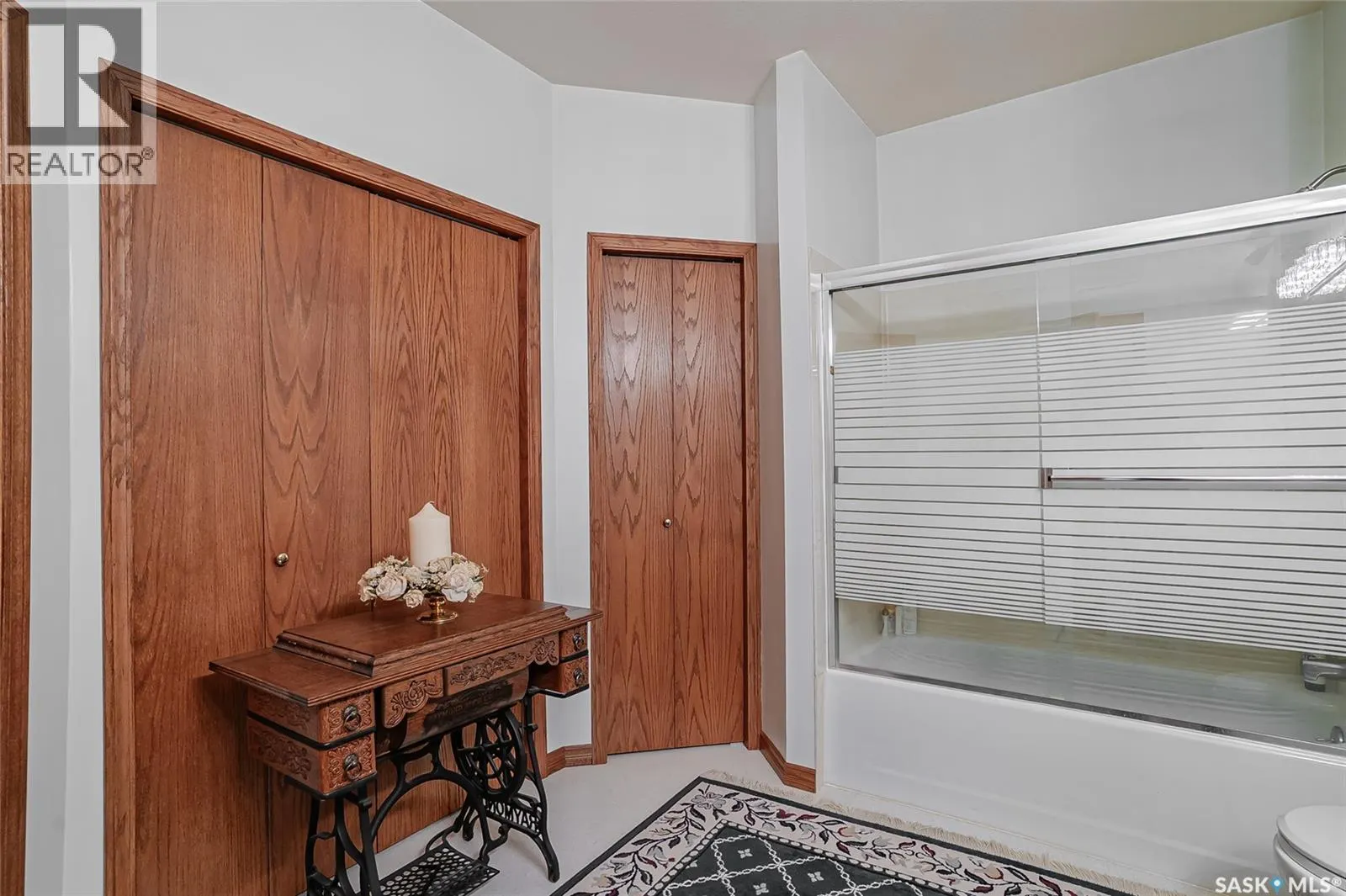 802 Braeside VIEW