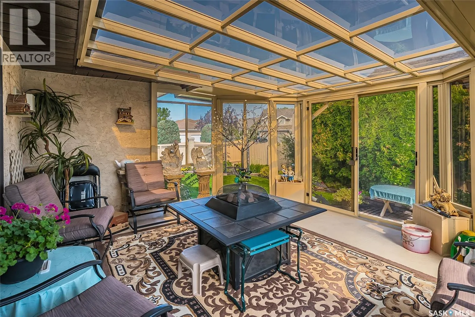 802 Braeside VIEW