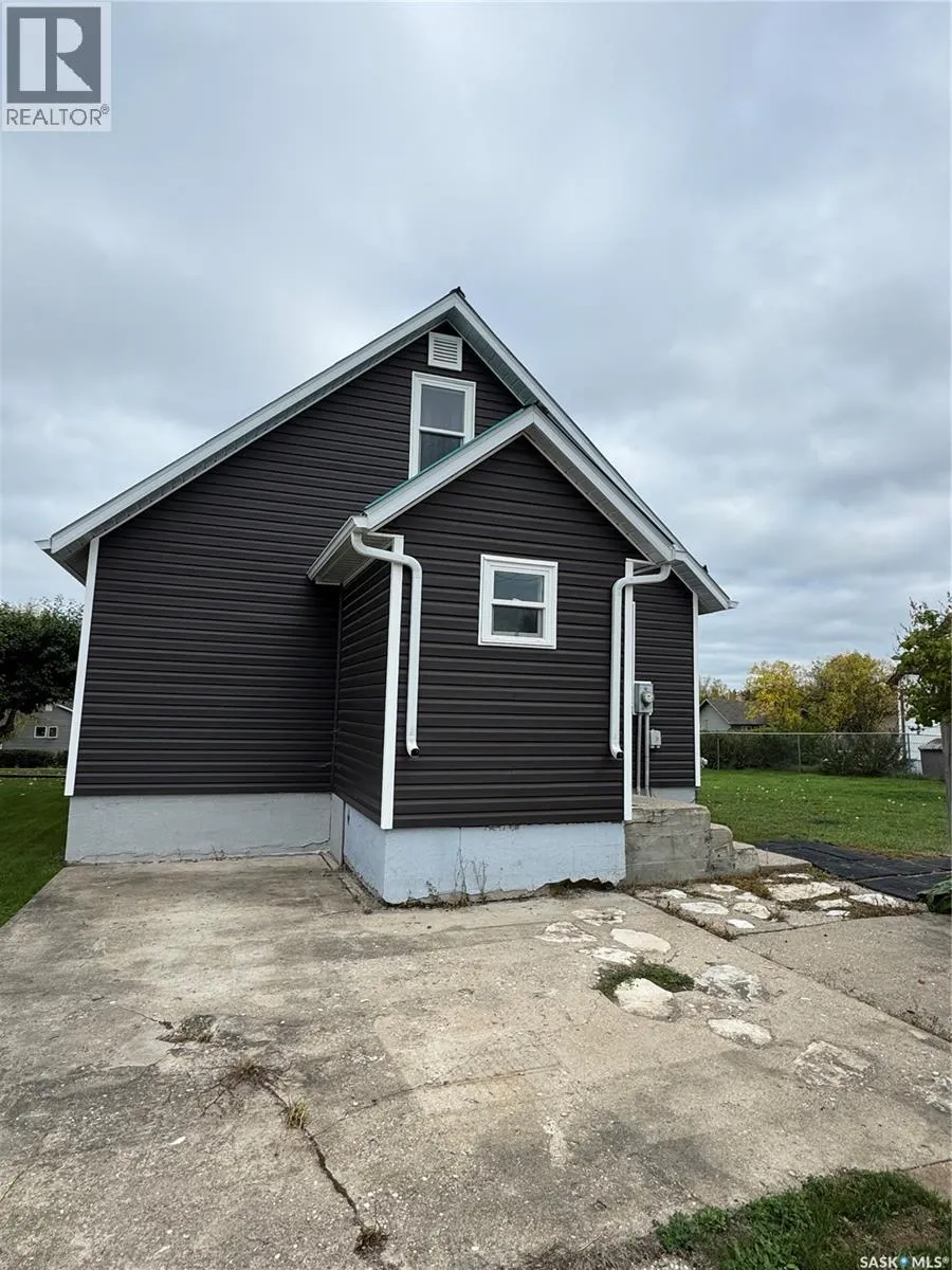 529 Albert STREET