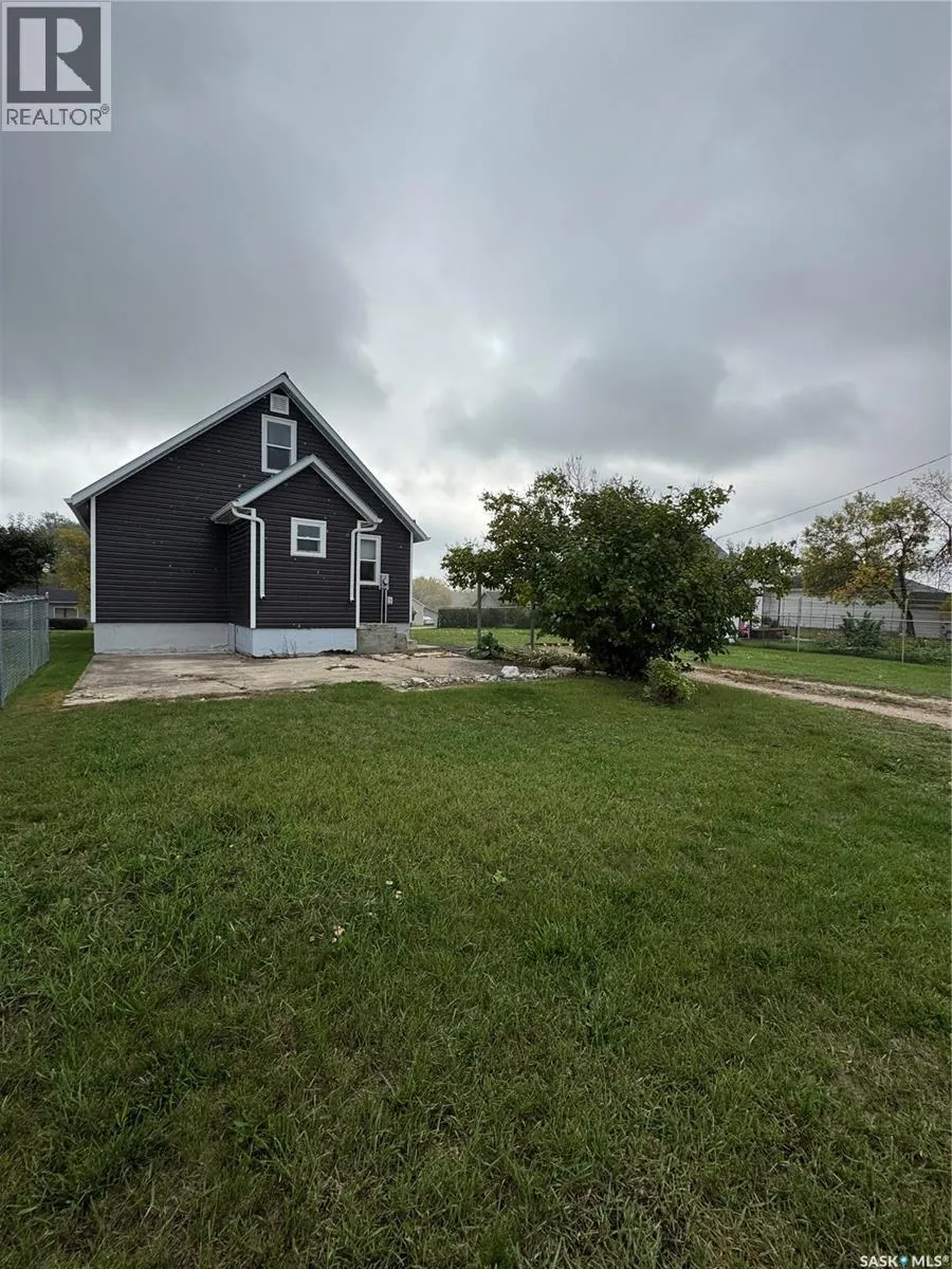529 Albert STREET