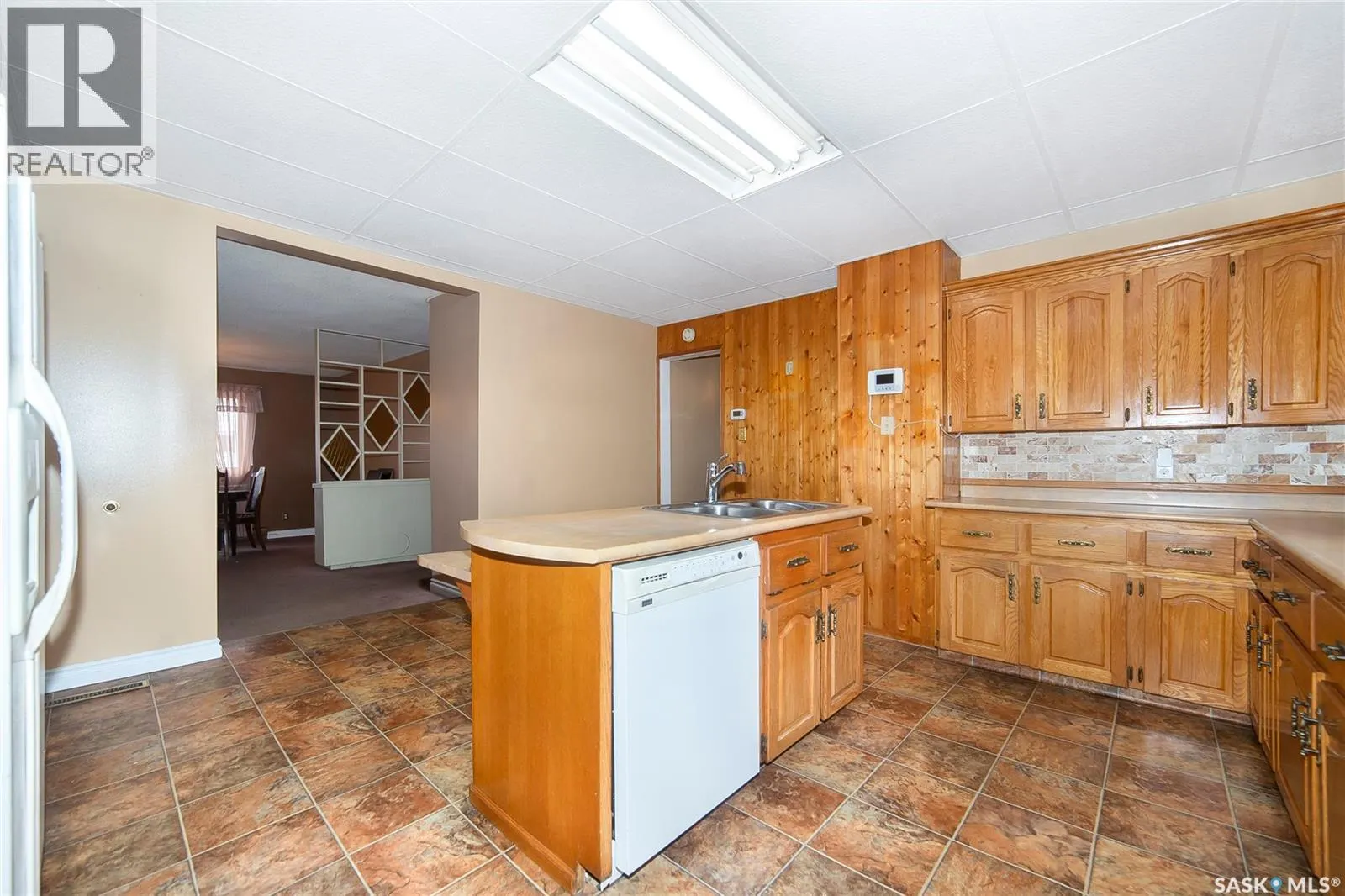 204 5th AVENUE