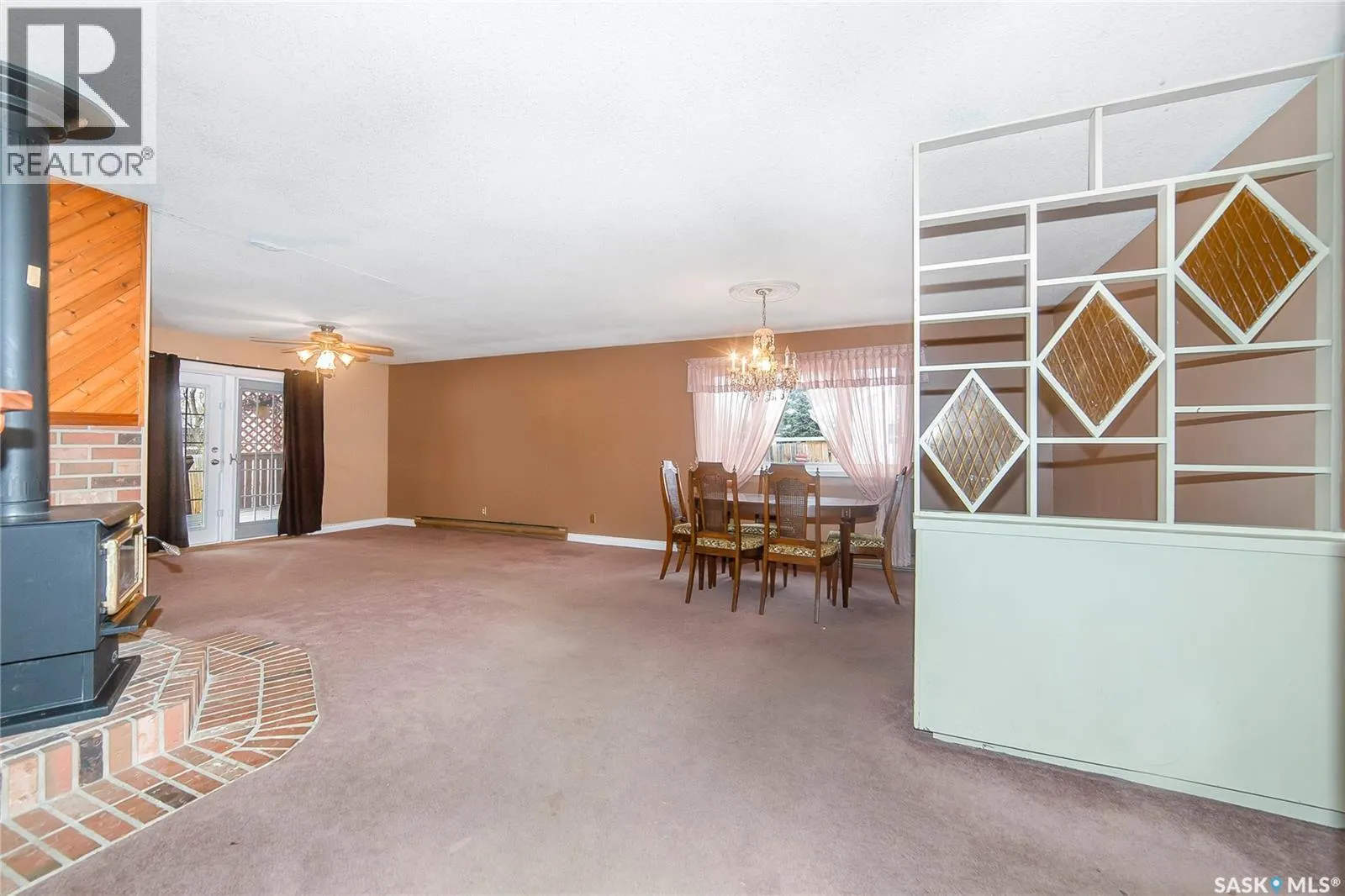 204 5th AVENUE