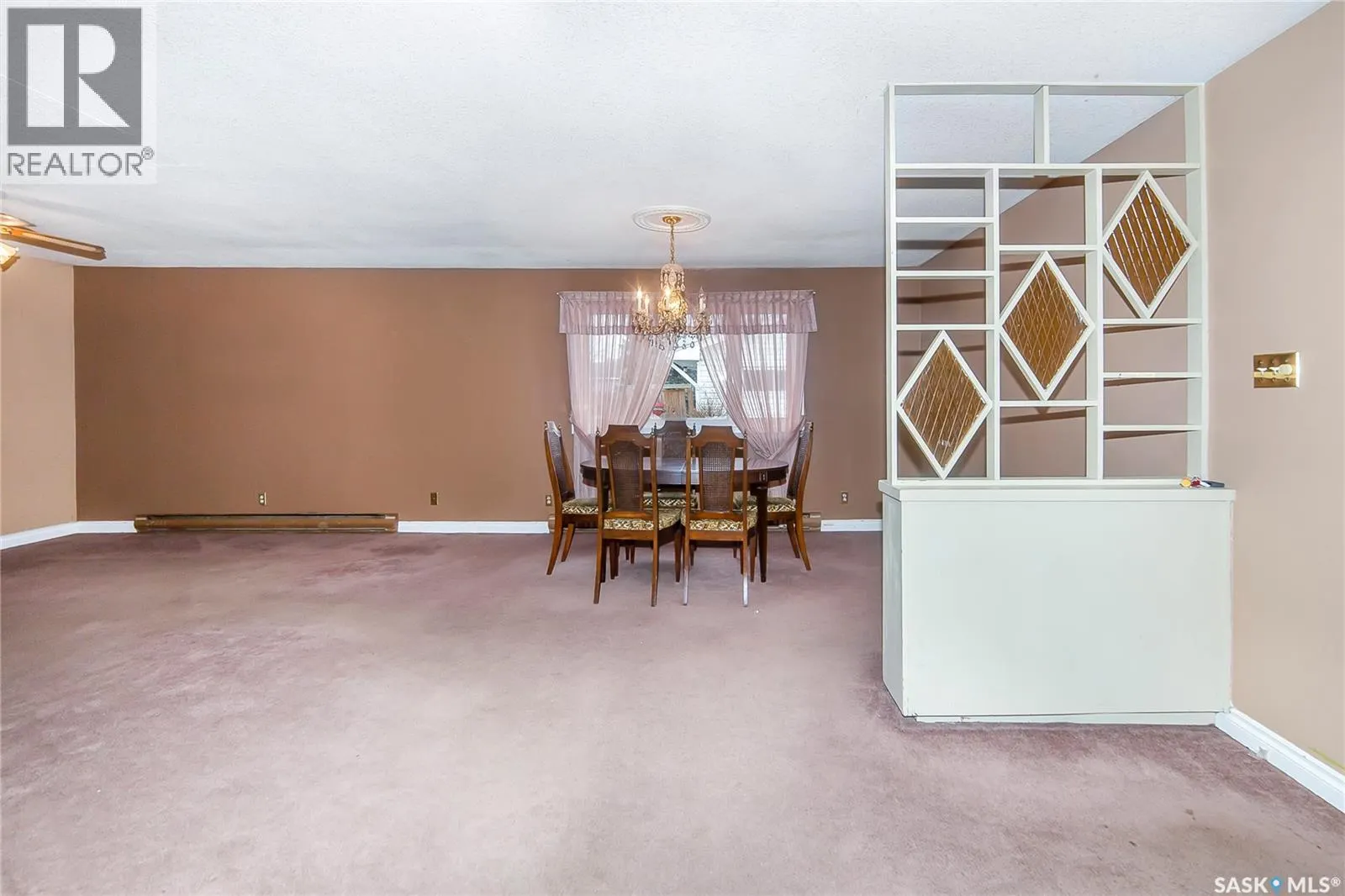 204 5th AVENUE